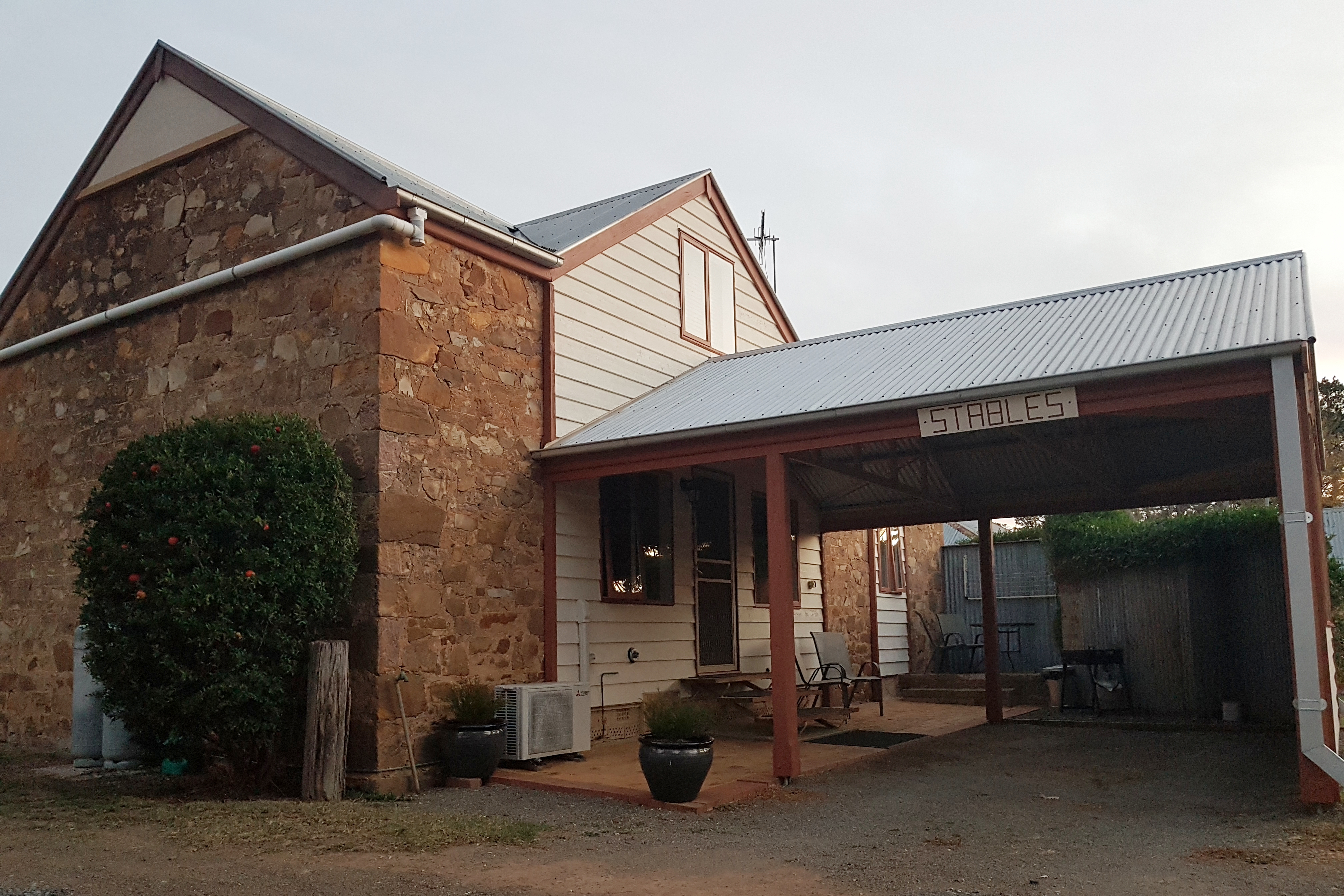The Stables Snuggle In Venture Out Be Safe Cottages For Rent In Tirrannaville New South Wales Australia