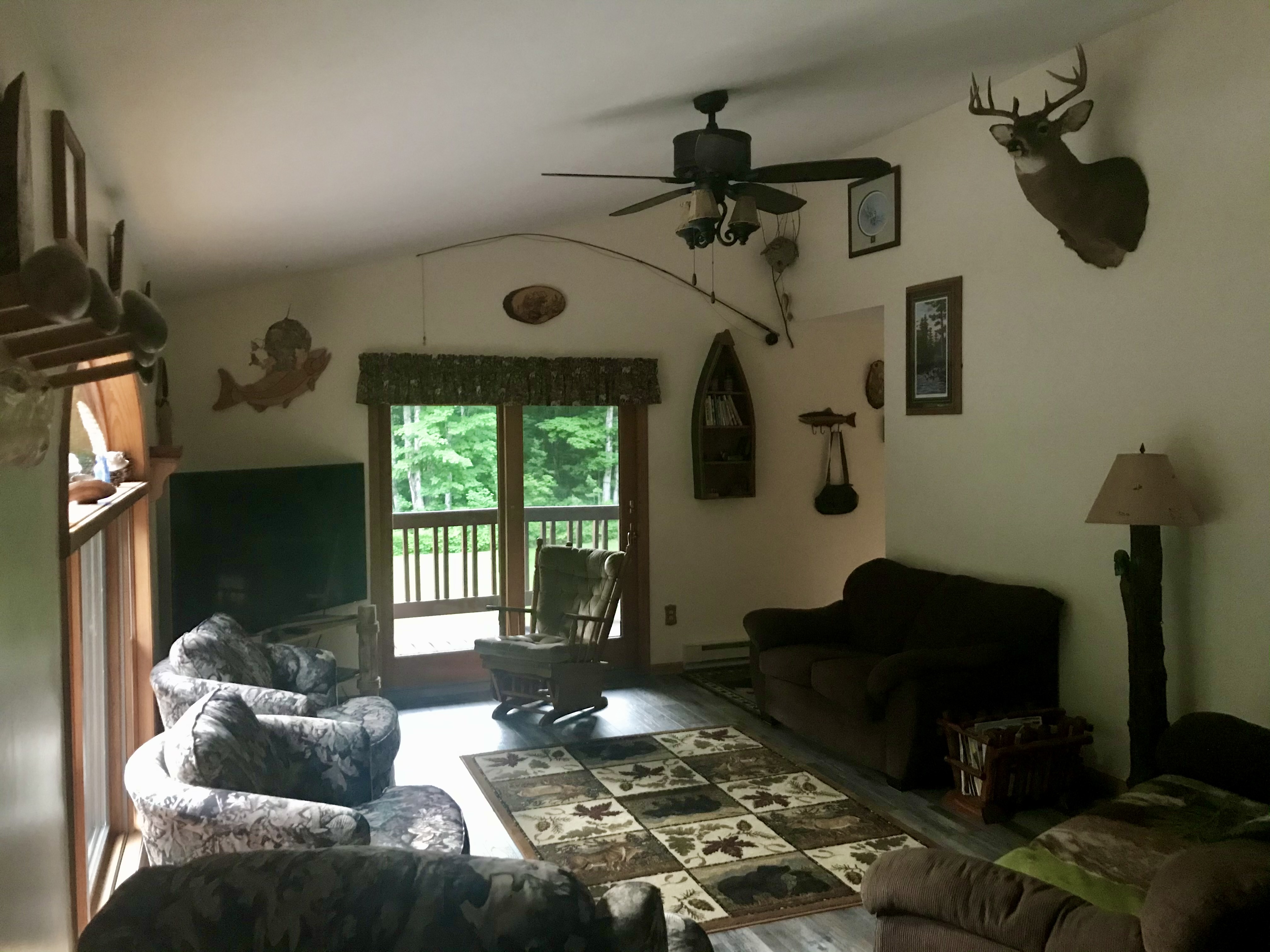 The Sugar Maple Lodge Houses for Rent in Munising, Michigan, United