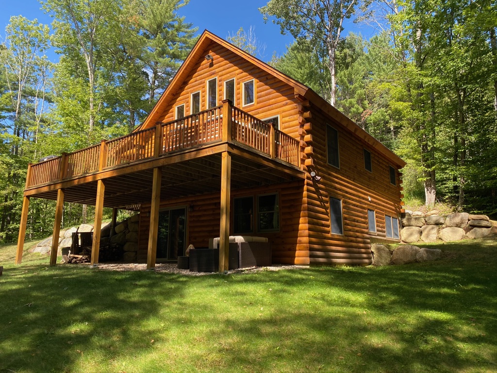 The Bears Lair Cabins for Rent in Campton, New Hampshire, United States