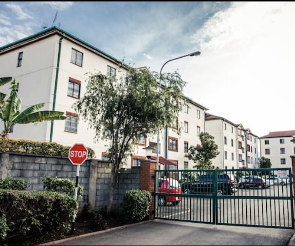 Safest Estate 10 mins to Airport. Fast Free Wifi in Embakasi East, Nairobi
