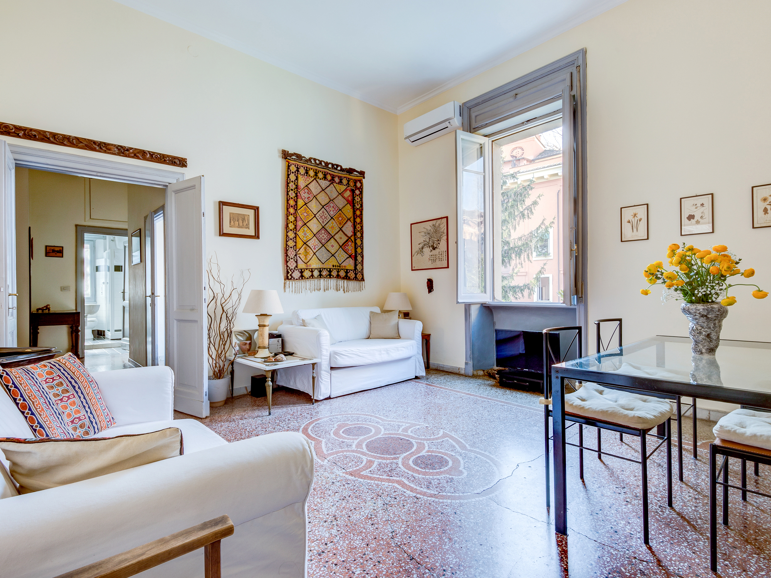 Trastevere stylish two bedroom apartment. in I Centro Storico, Rome
