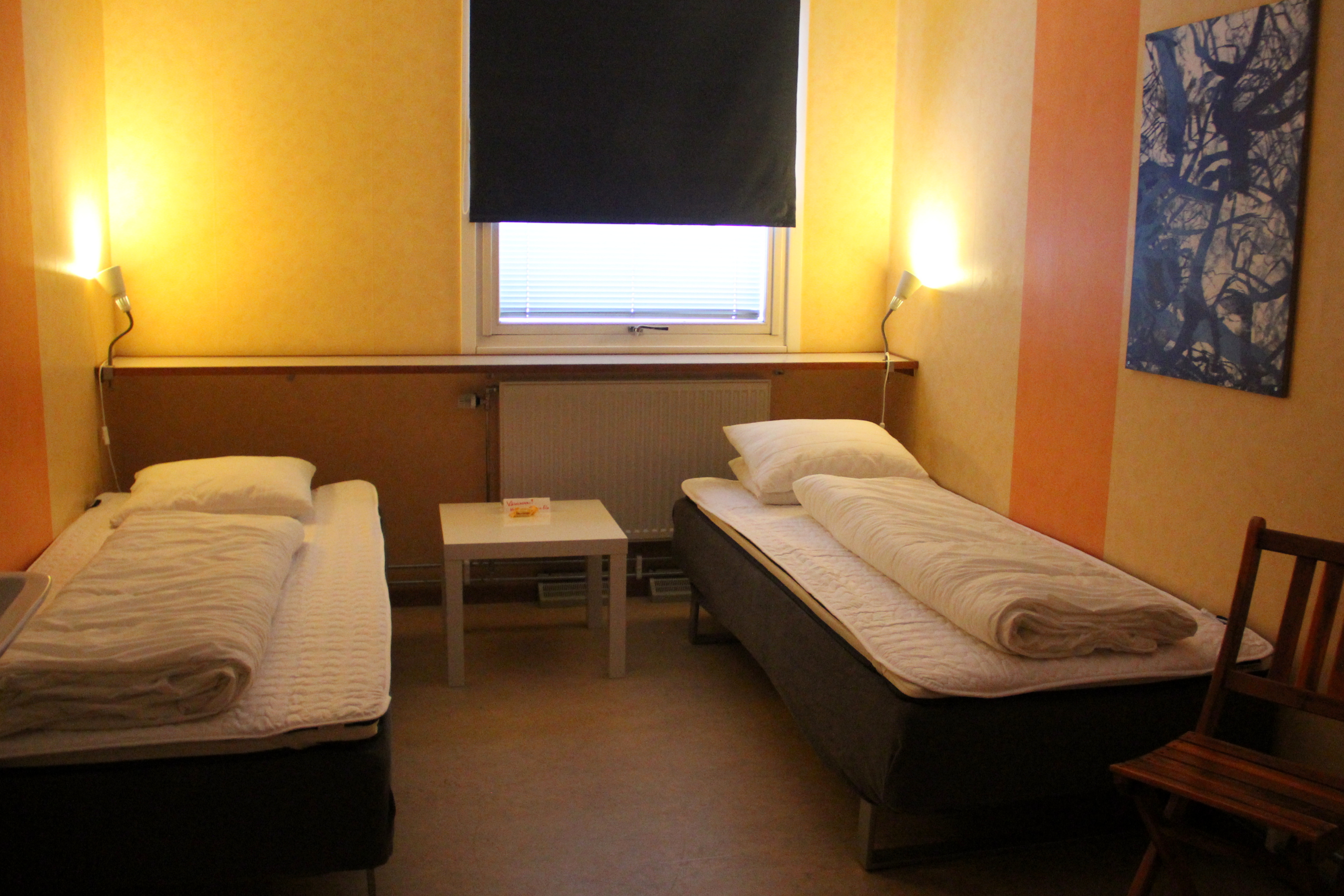 Belget strax utanfr Hllefors centrum nra Svartlven. Idealisk start- rastplats Hllefors, rebro ln, Sweden. Share. Save Select check-in date. Add your Hllefors Vandrarhem & Kanotcenter - Bed and - Airbnb