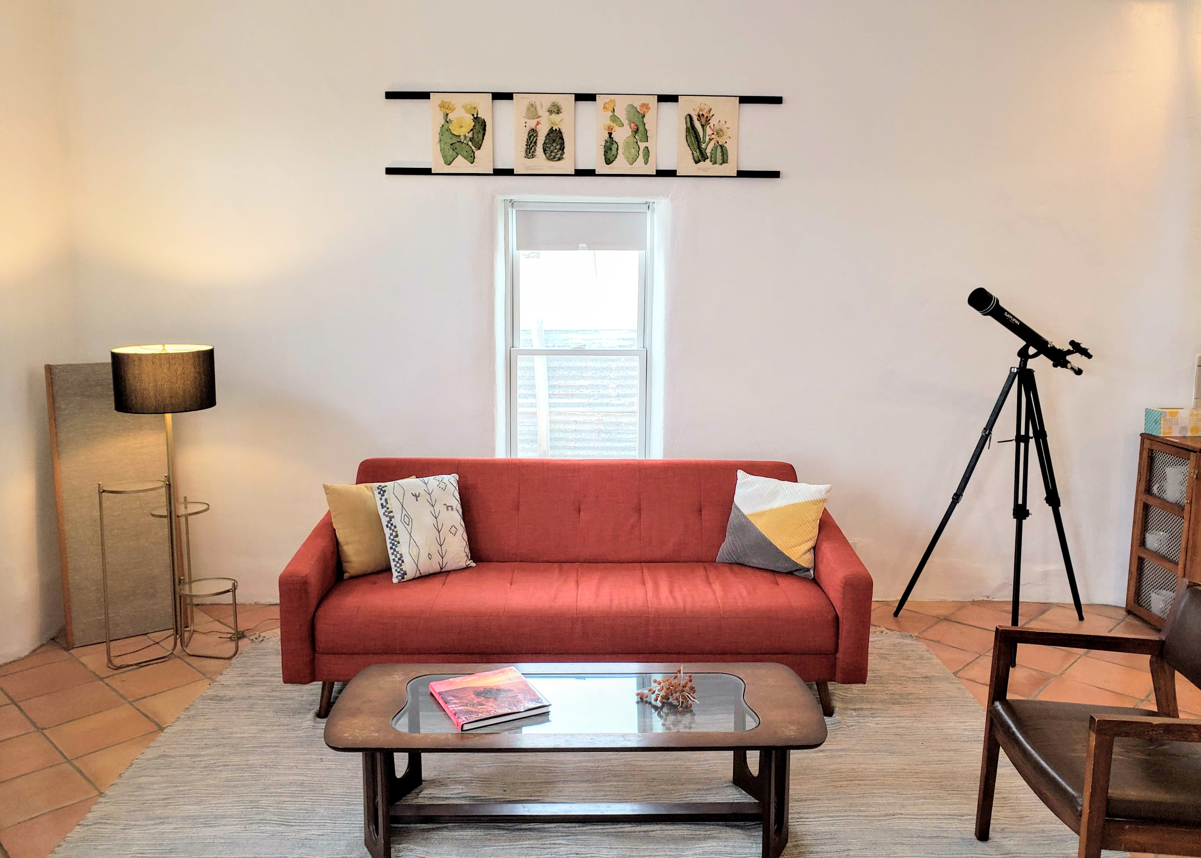 Casa Blanca, Classic Adobe in the Heart of Marfa