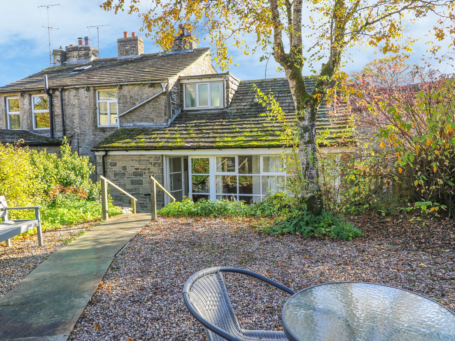 A comfortable spacious cottage in beautiful Linton Cottages for Rent