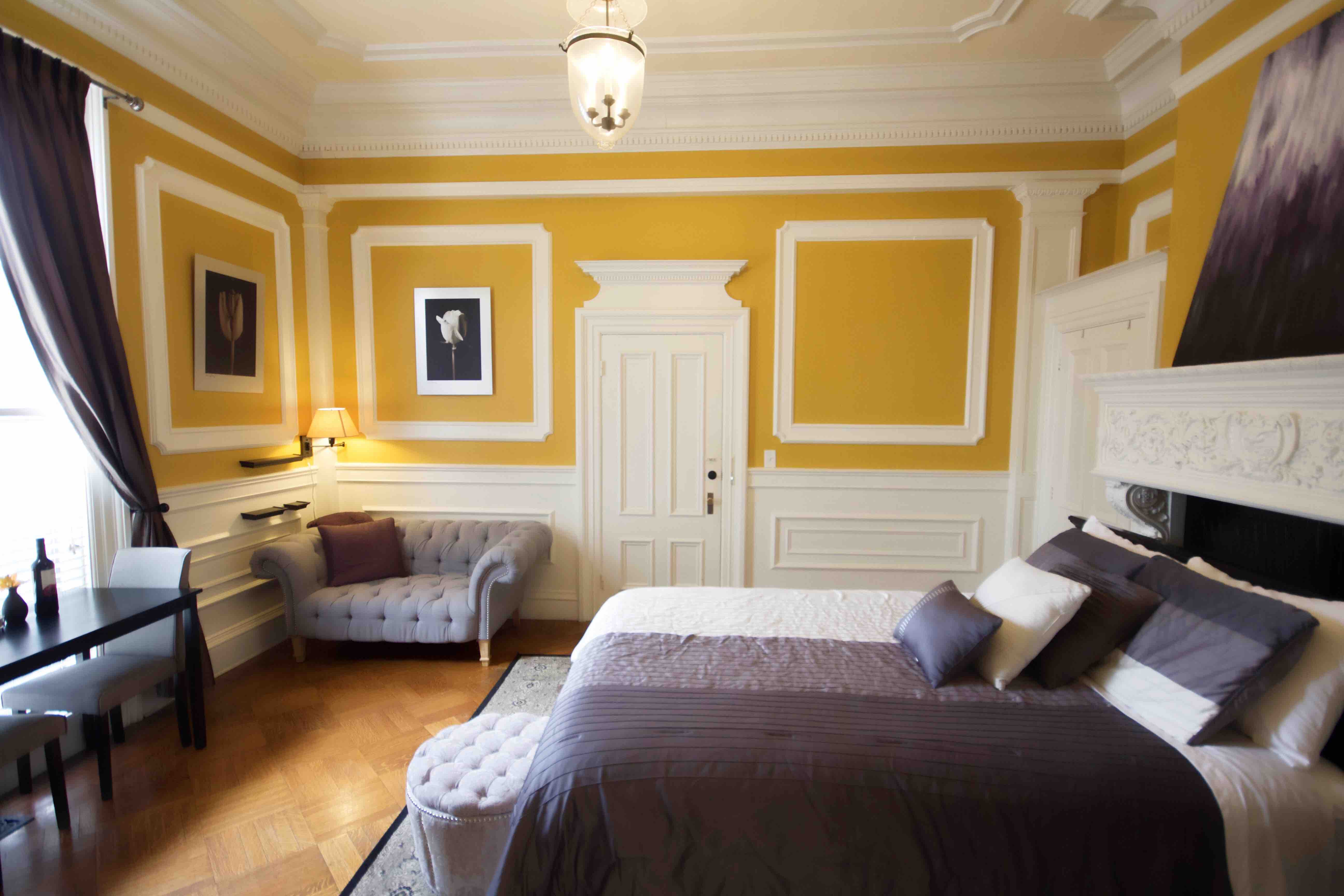 Fabulous East Side Studio, walk to Brown Apartments for Rent in