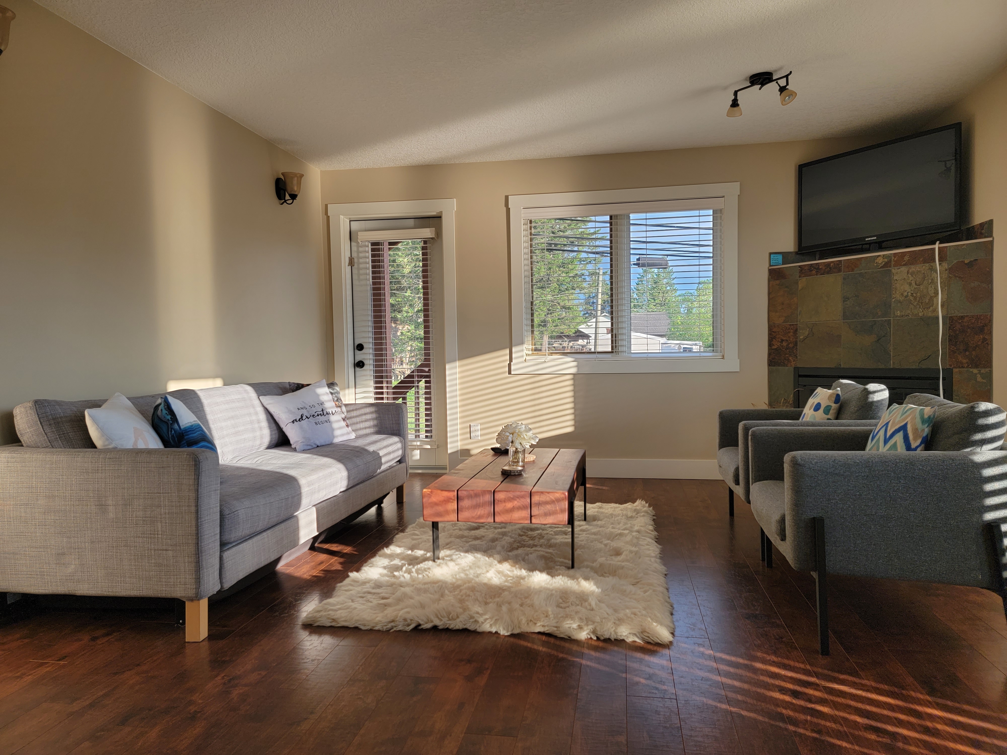 Comfort, Style and a View!