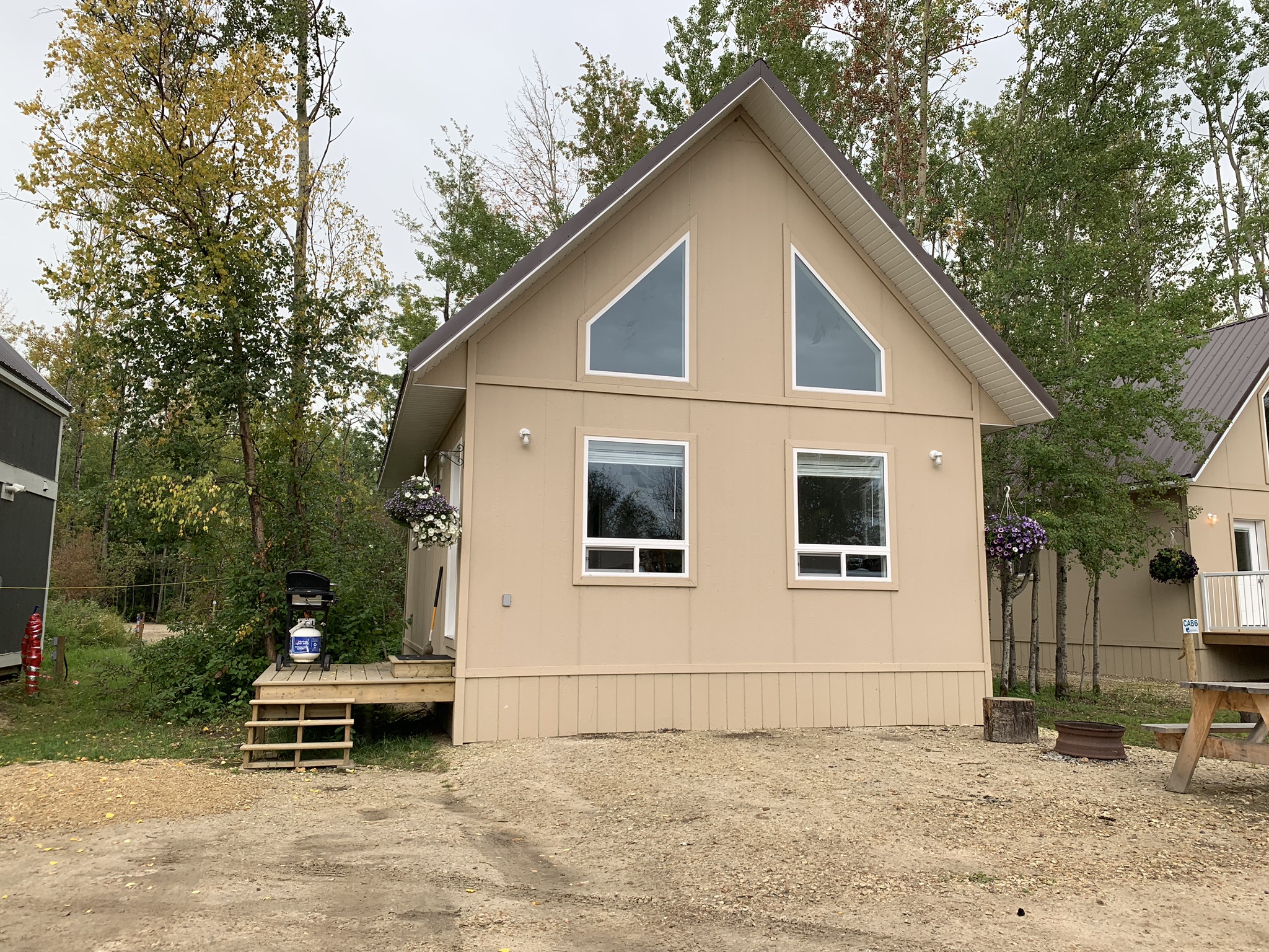 Cabin 6 Tiny houses for Rent in Slave Lake, Alberta, Canada