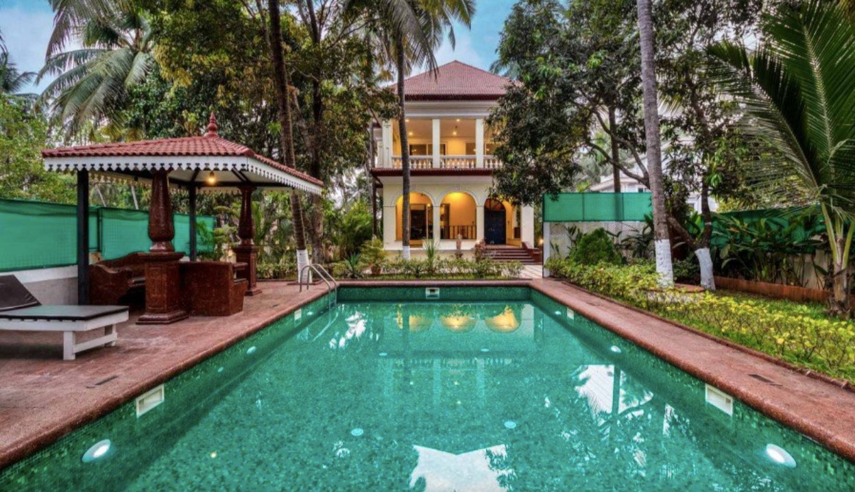 Happy Chimes 💕 Luxury Villa with Private Pool
