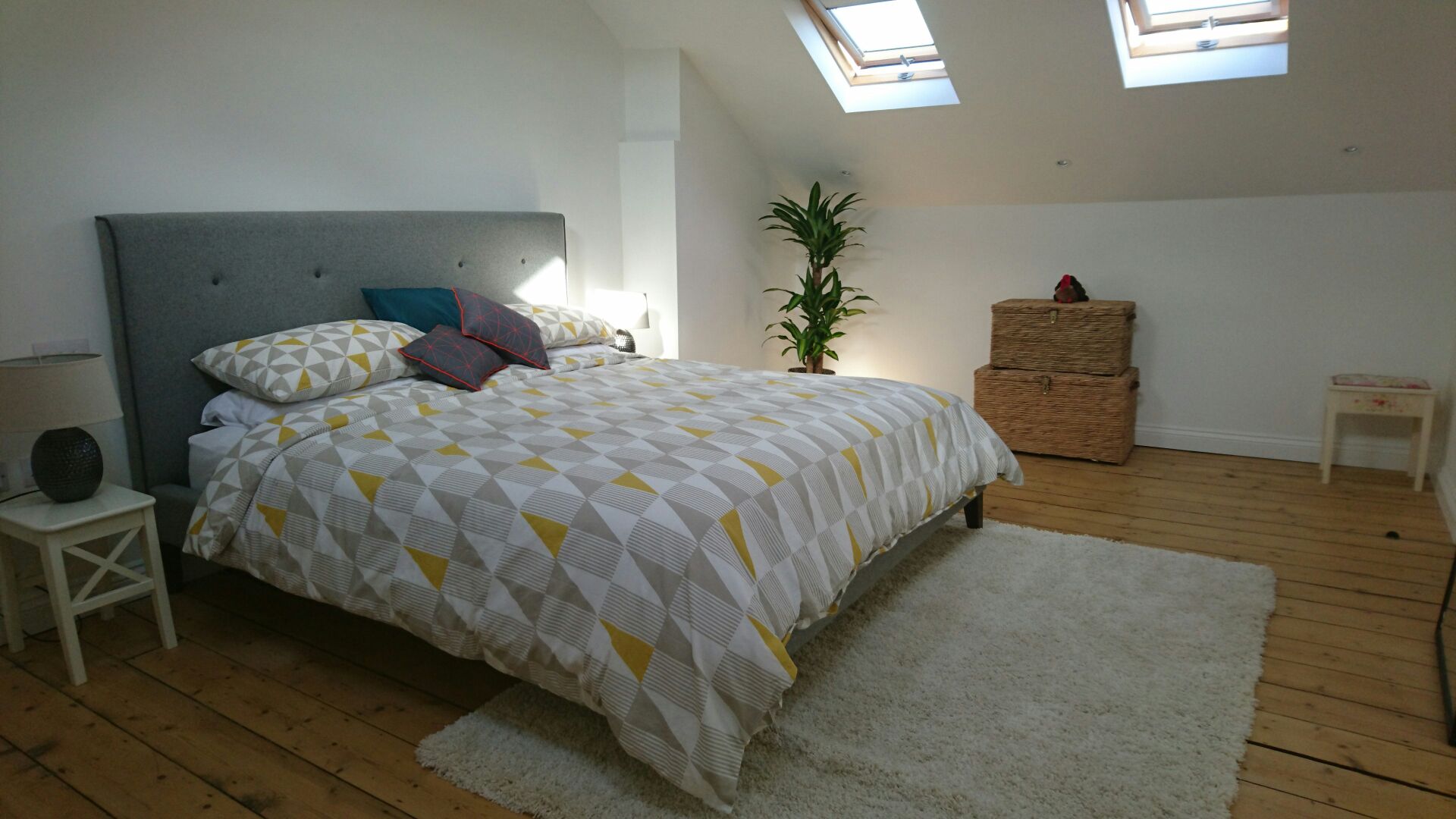 En-suite superking loft in outstanding location in Redland, Bristol