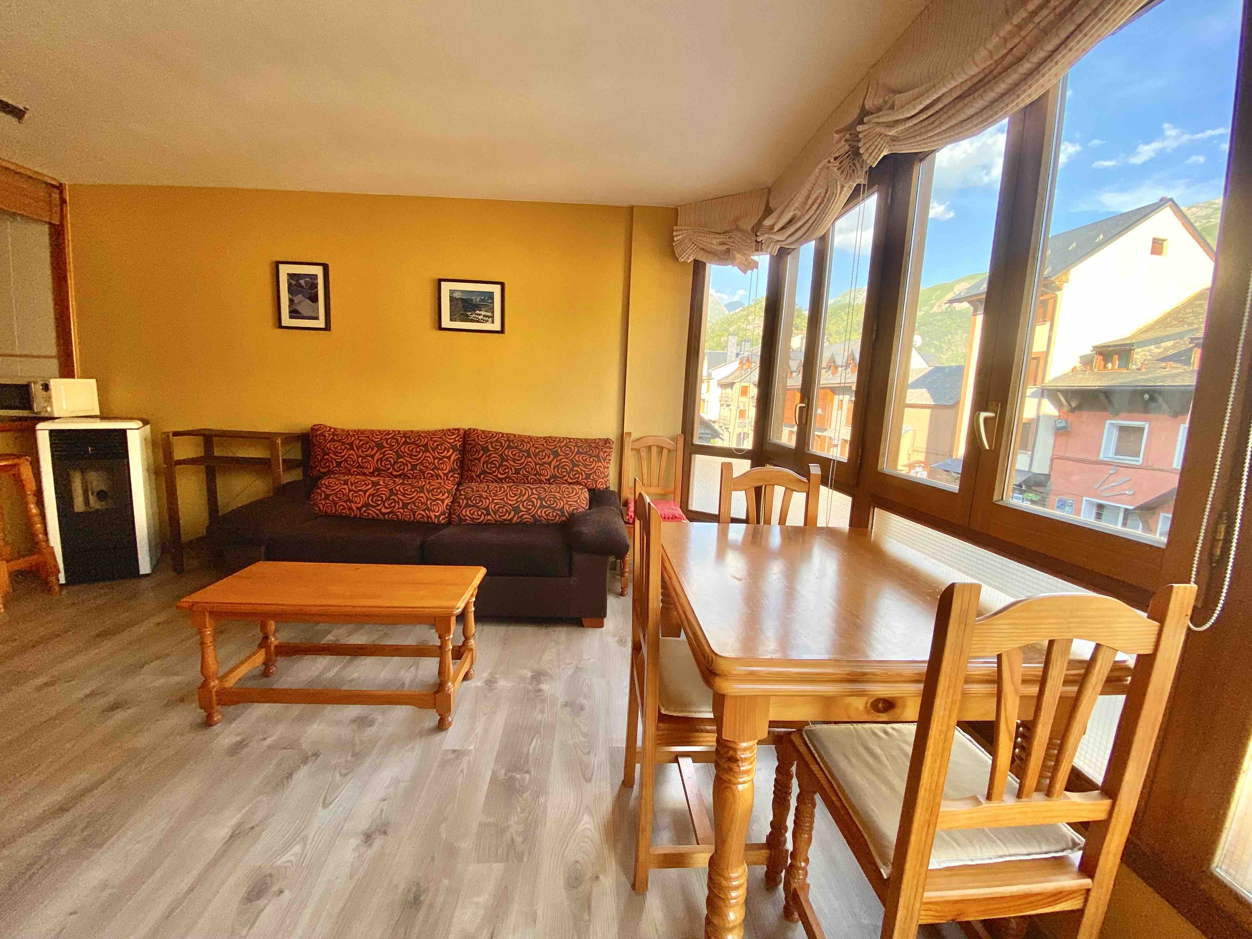 Apto Panticosa Centro- Cozy corner in Pyrenees