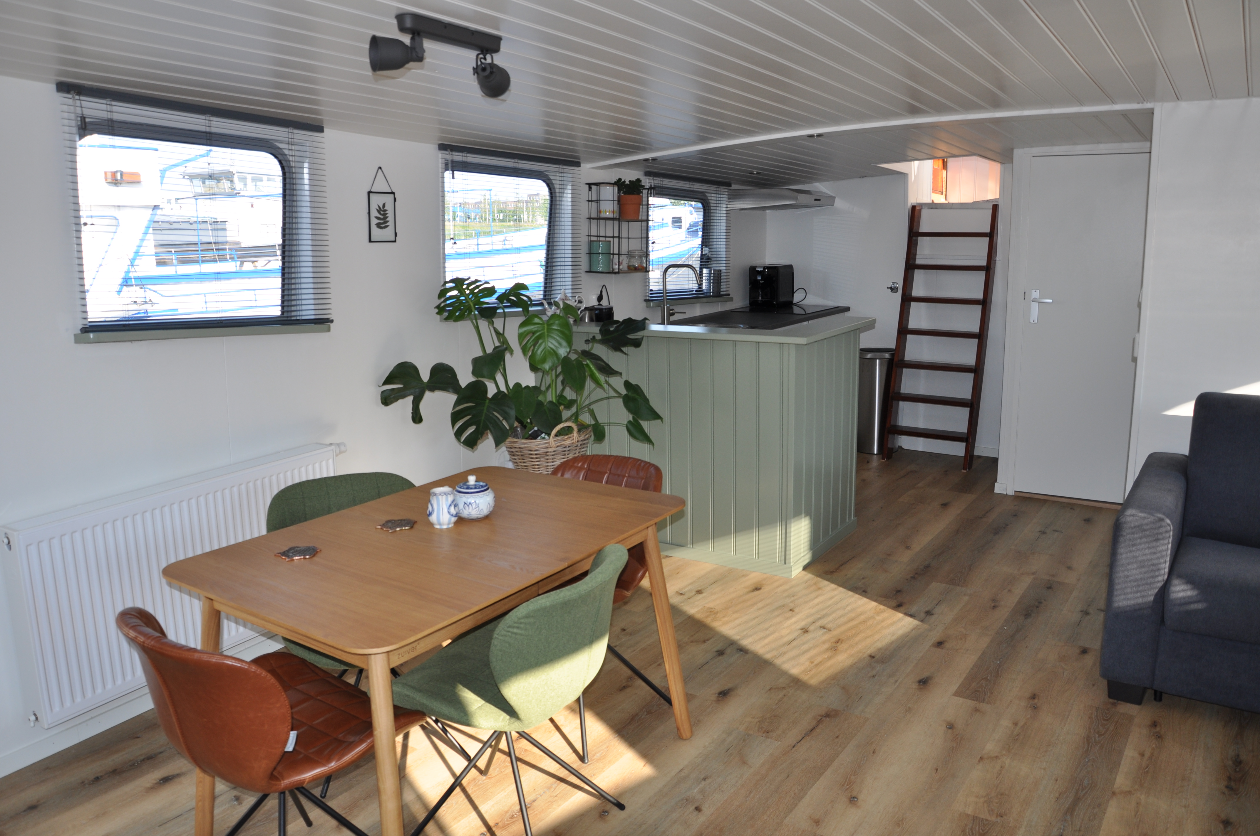 Captains Logde / privé studio houseboat — Amsterdam stay