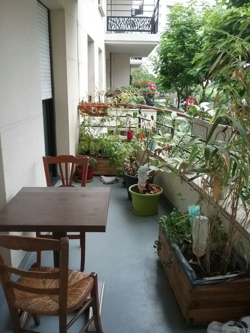 2 rooms with parking and terrace