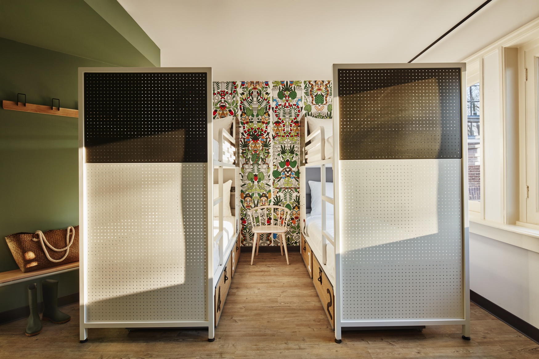 Generator - Private 4 bed Room