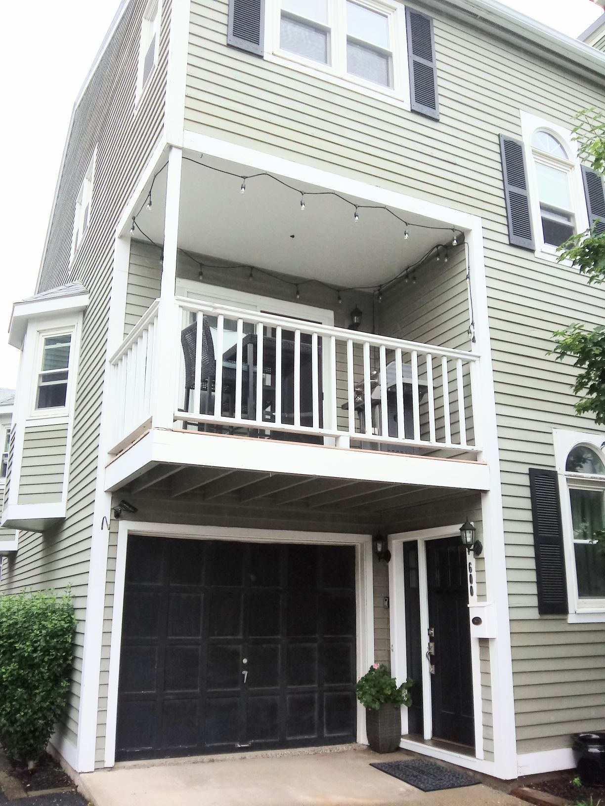 Adorable private suite with a private entrance and bathroom close to Downtown, Seaport District and The BCEC