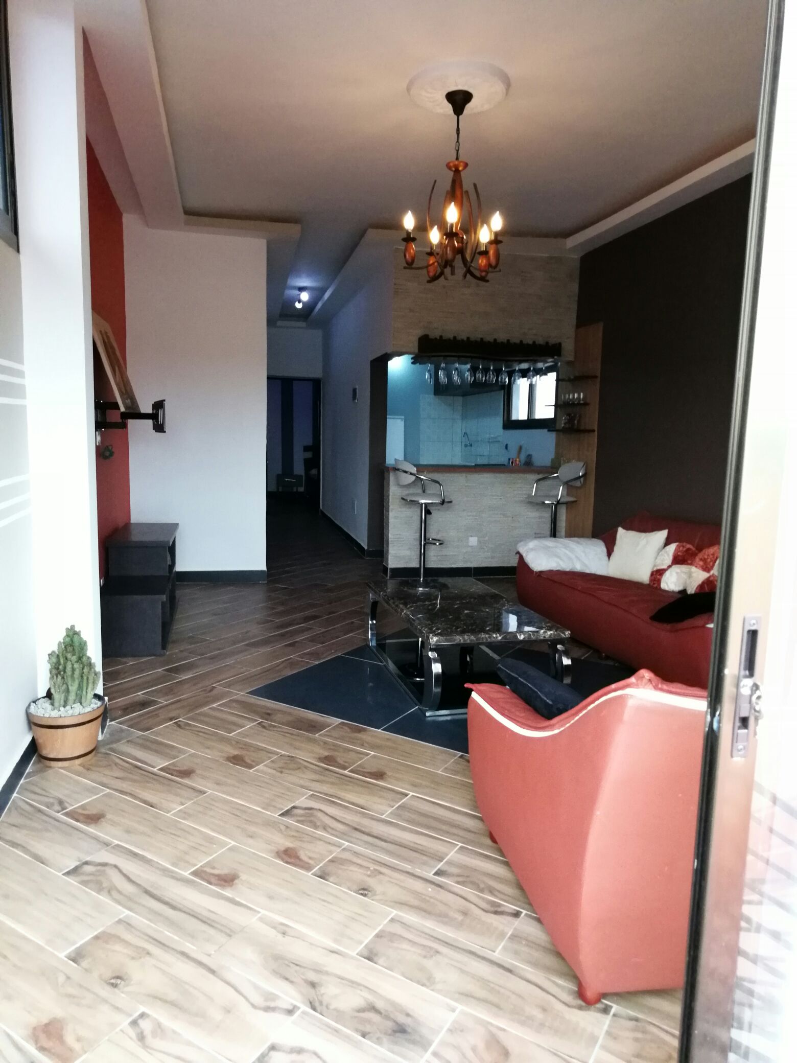 Bienvenue dans une belle maison. Appartements à louer à Abidjan