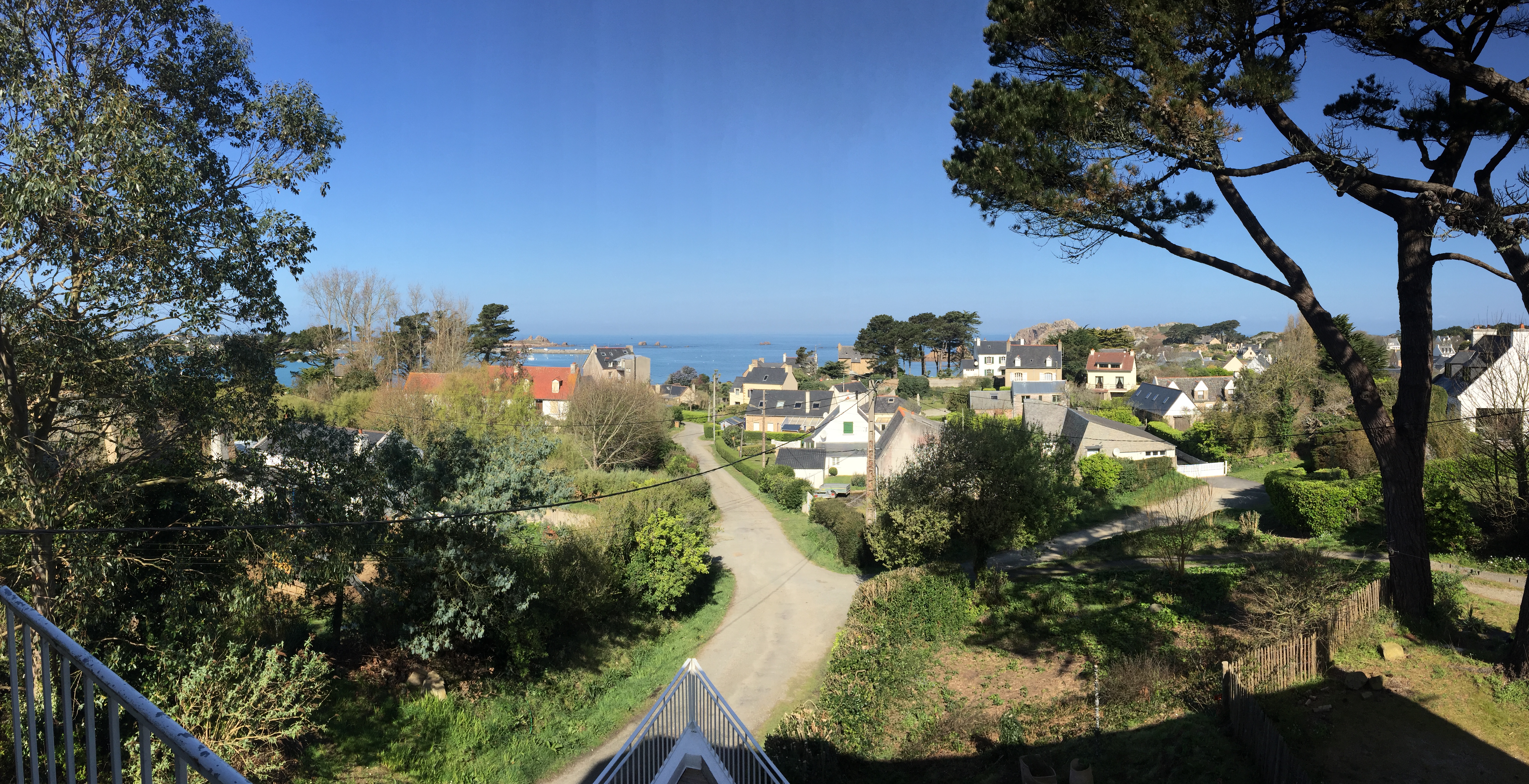 Beautiful sea view apartment in Primel Trégastel