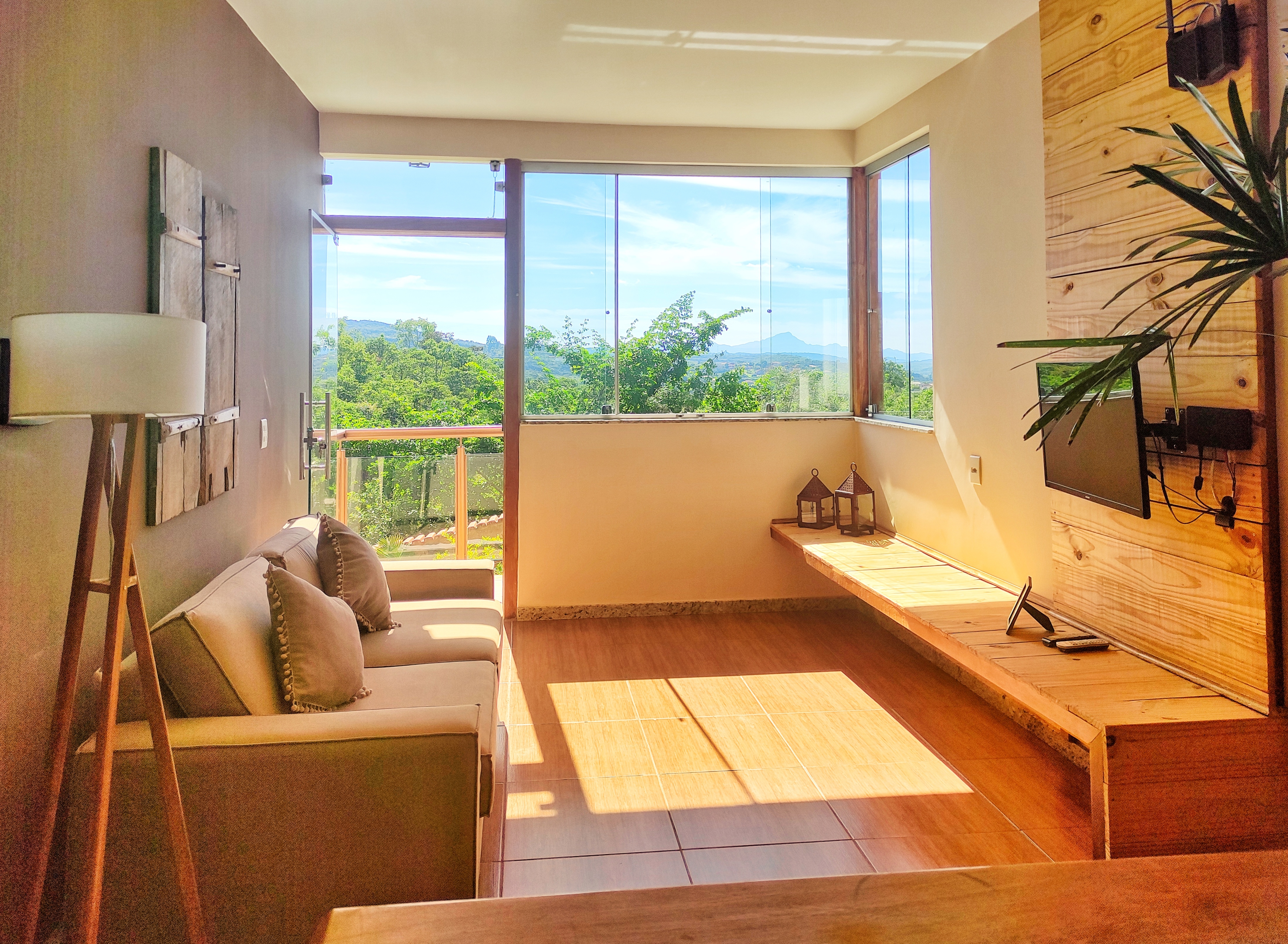 Pousada Villa Magna - Chalé Família with a view