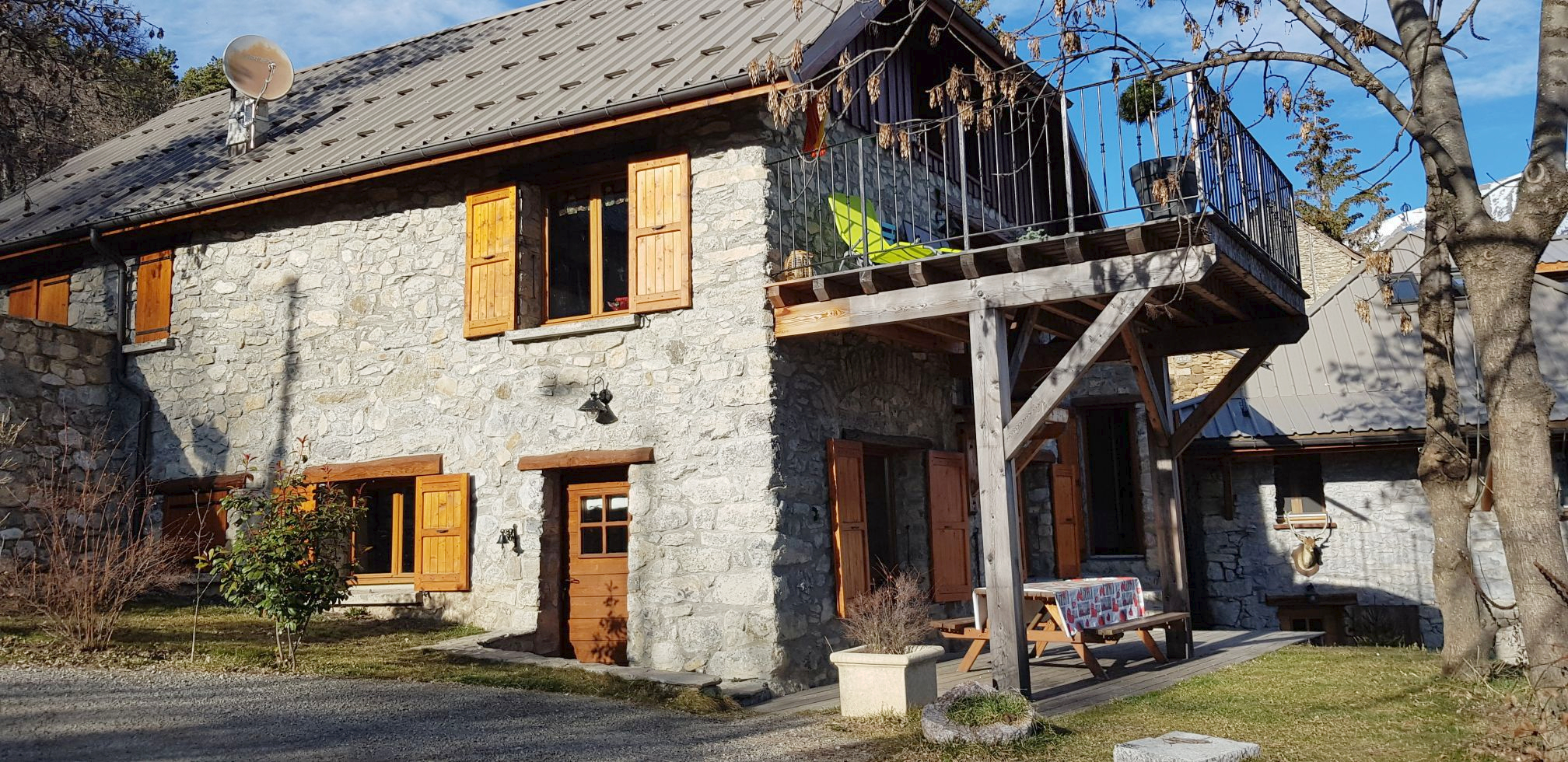 Apartment in stone house. Mountain spirit
