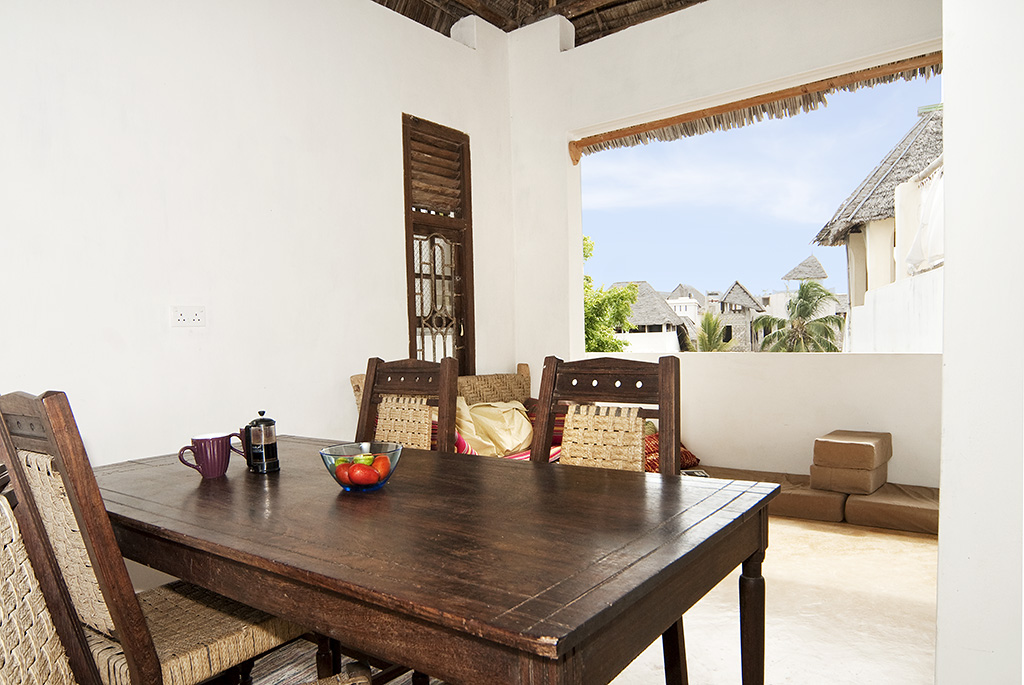 Small family house in Shela