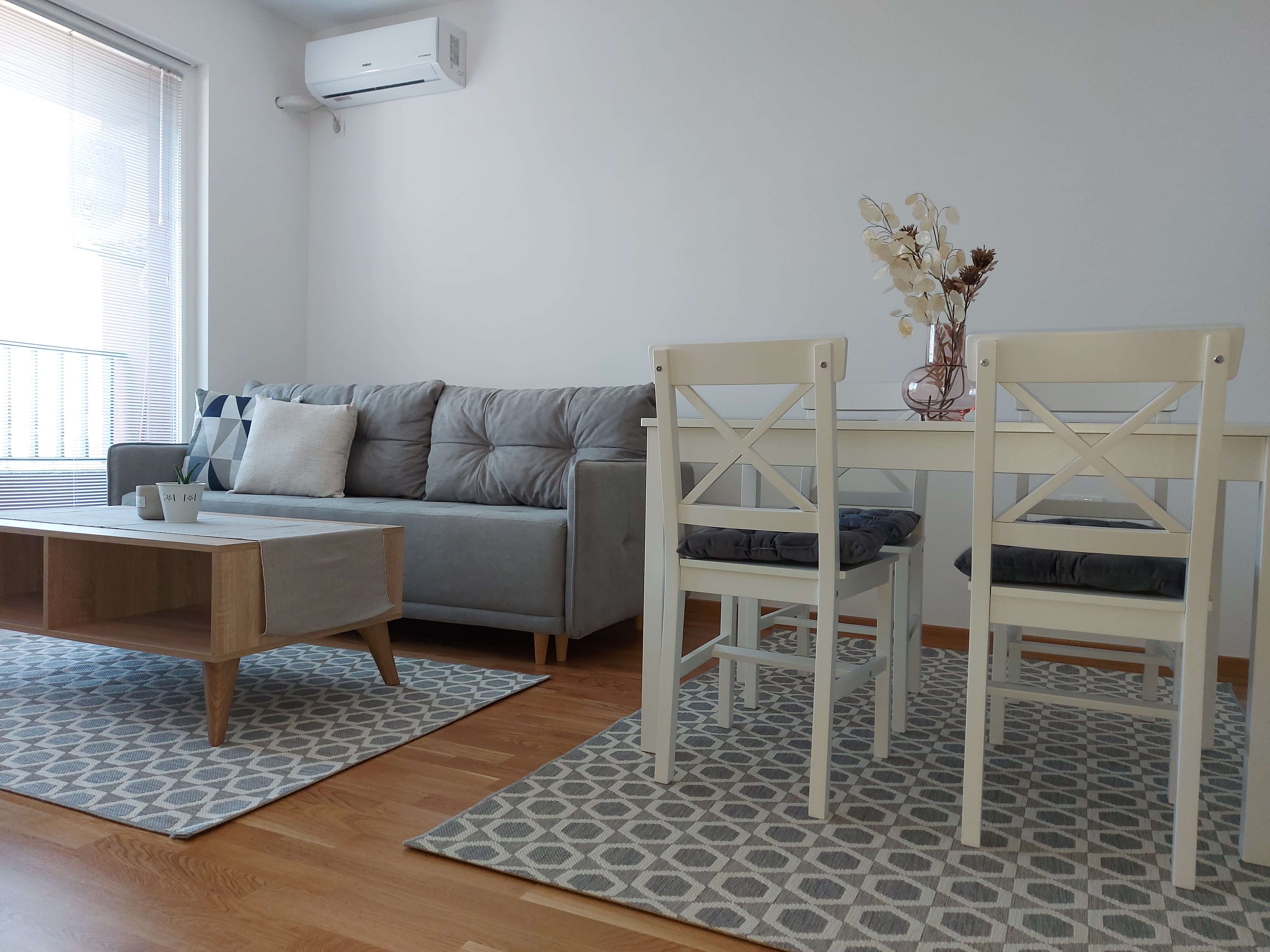 T&F Apartment-Modern & new-free indoor parking