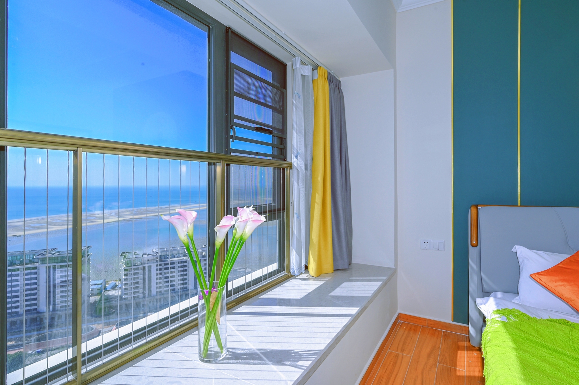 Airbnb爱彼迎 浪浪海 星星 银滩西近侨港 高层海景2居 躺着看大海 出门是海沙滩任你踩 小区海滩挖螺拾贝