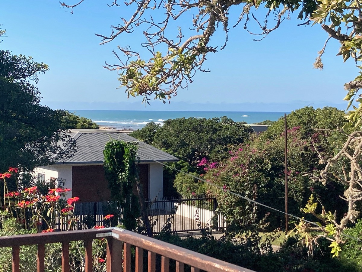 1 Devon Road Easy living, openplan, beach house. Houses for Rent in