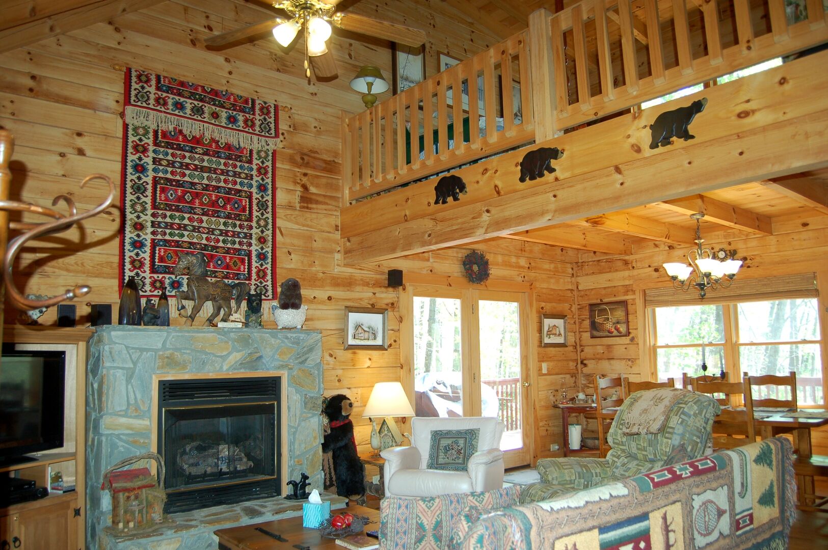 Awesome Log Cabin Loft Relax At Beary Cozy In Lake Lure Free Activities Cabins For Rent In Lake Lure North Carolina United States