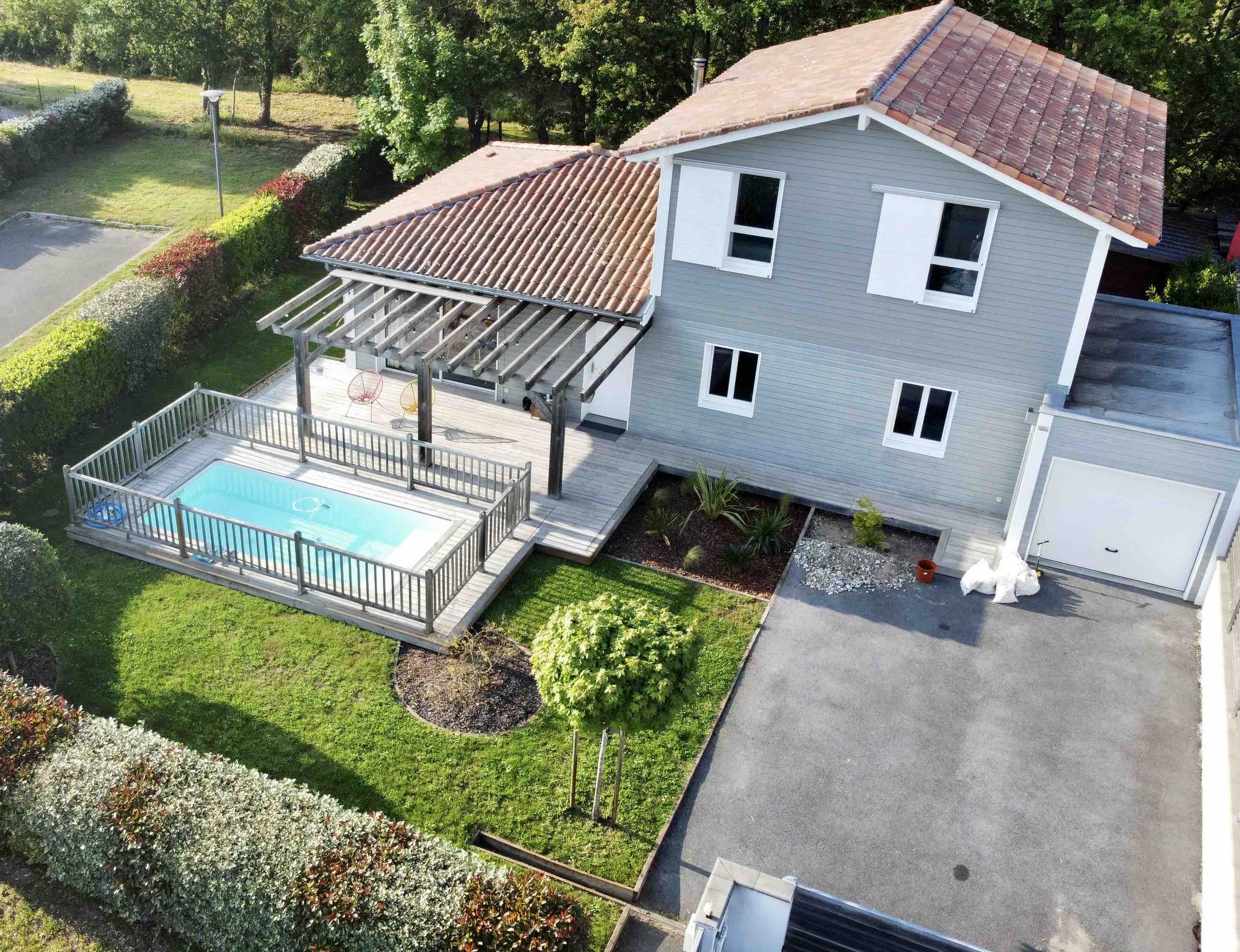 Single-family home with Tosse pool