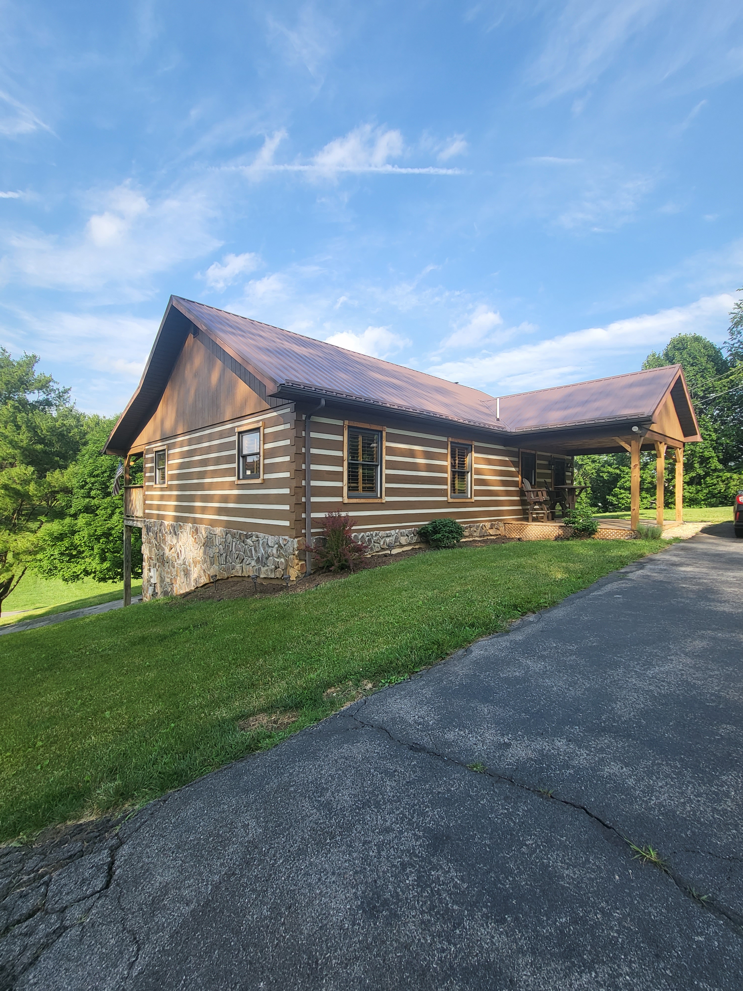 Lakeshore Retreat