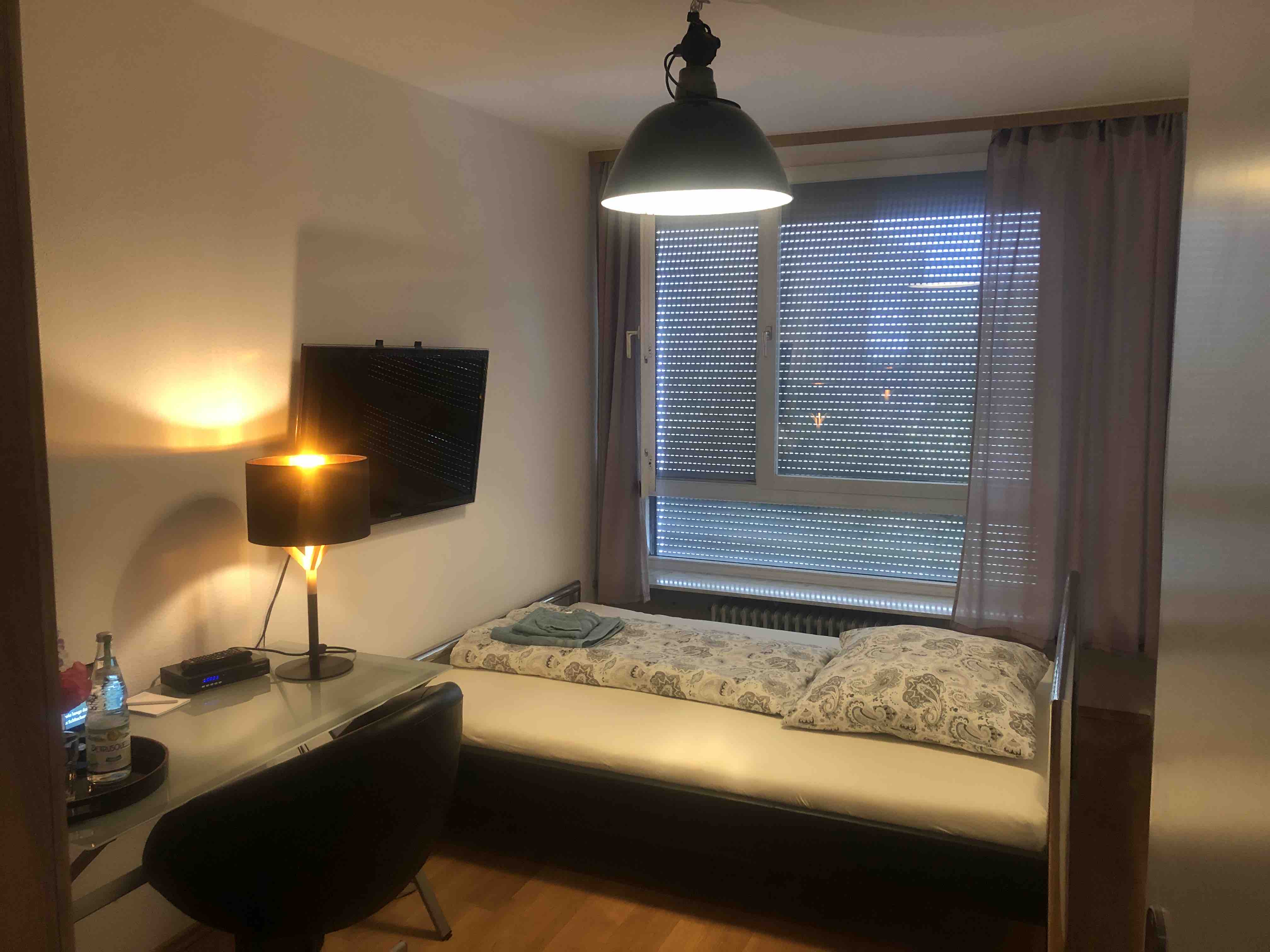 ⭐️Room in the house🏡,garden,fitness, parking,Netflix
