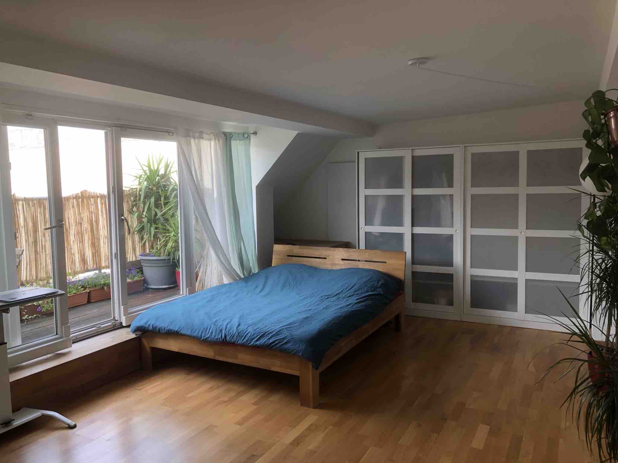 Private Wing in Penthouse - Bedroom Bath & Terrace in Frankfurter Allee Nord, Berlin