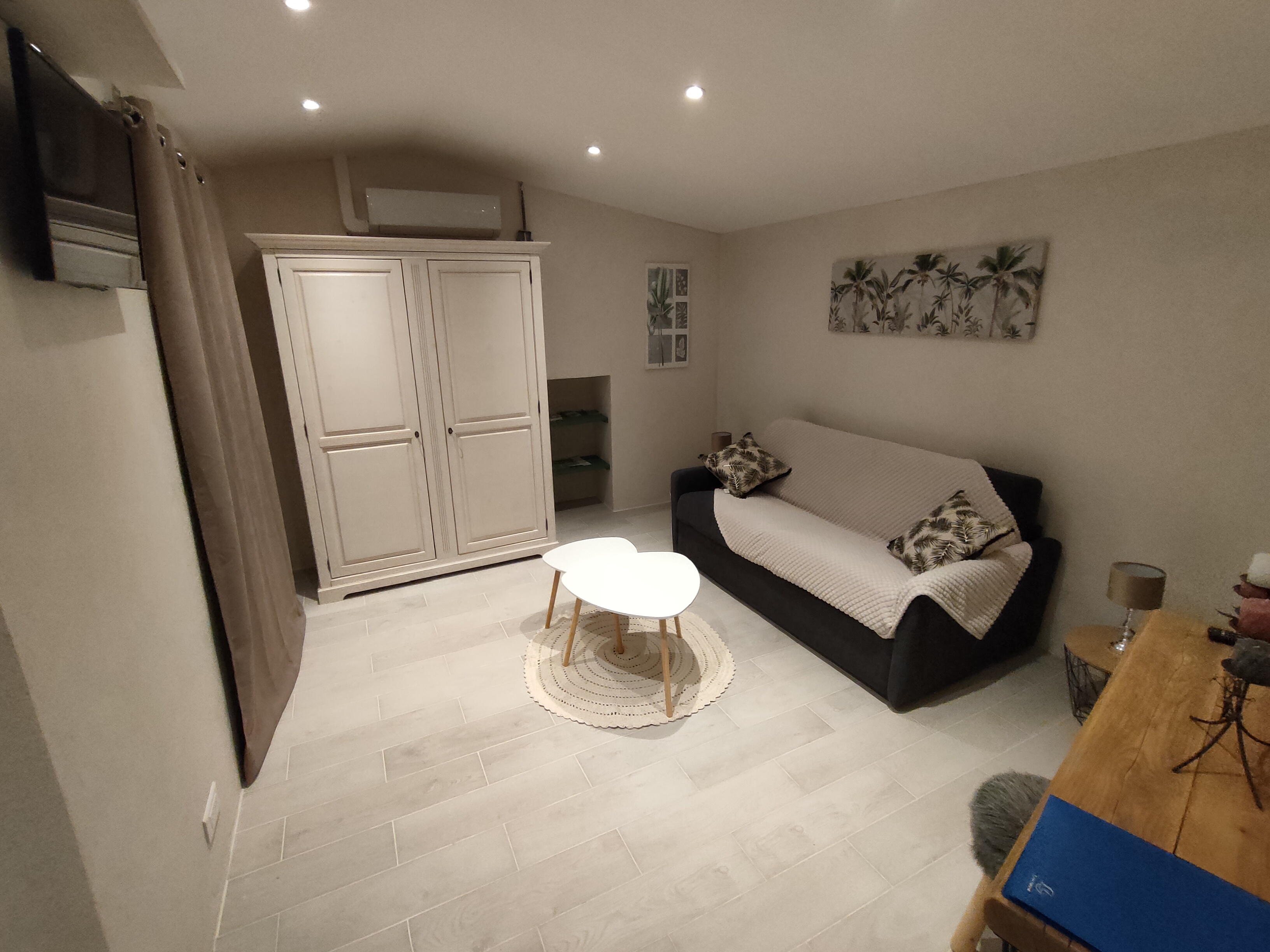 Individual outbuilding with private parking.