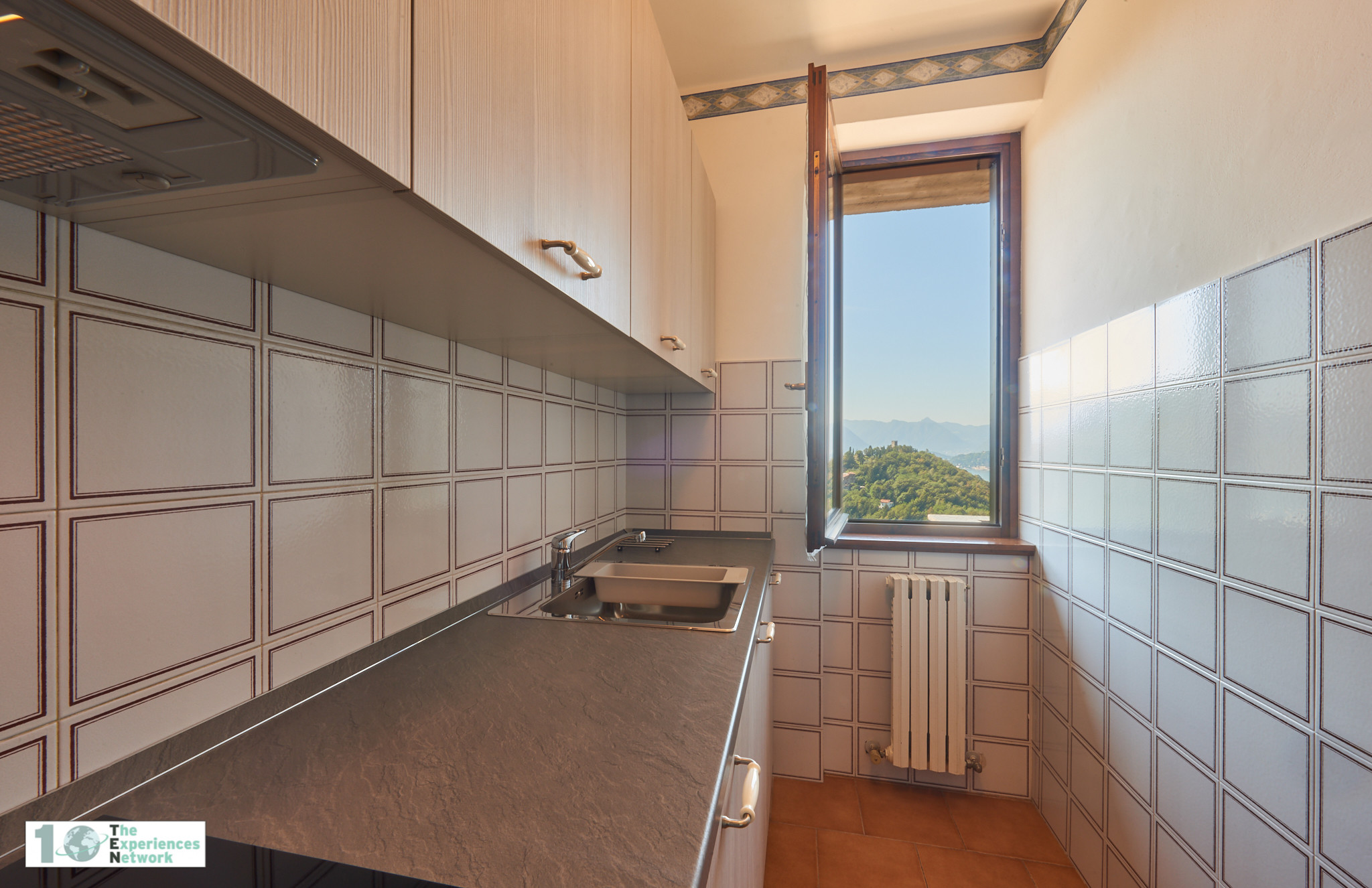 Casa Iris, cozy retreat above Varenna Apartments for Rent in Perledo