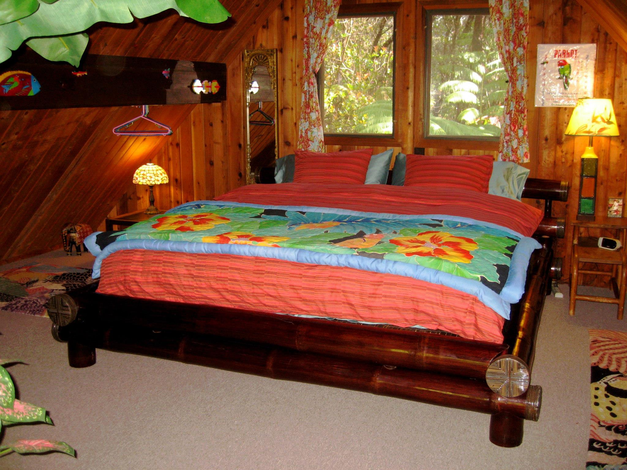 Oma's Hapu'u Hideaway in Volcano Village Houses for Rent in Volcano