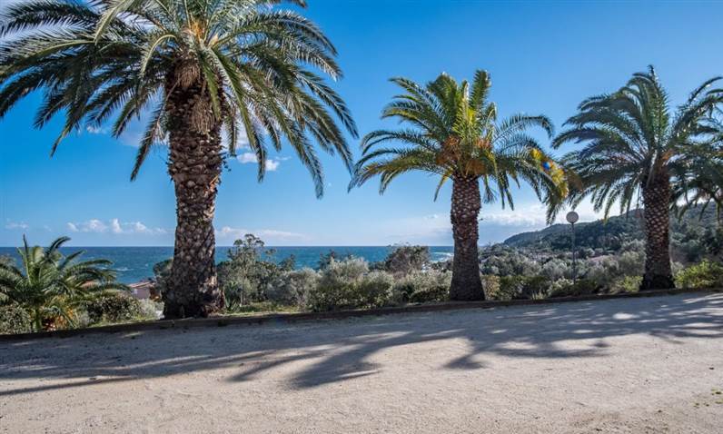 Apartment 4 to 6 people sea view