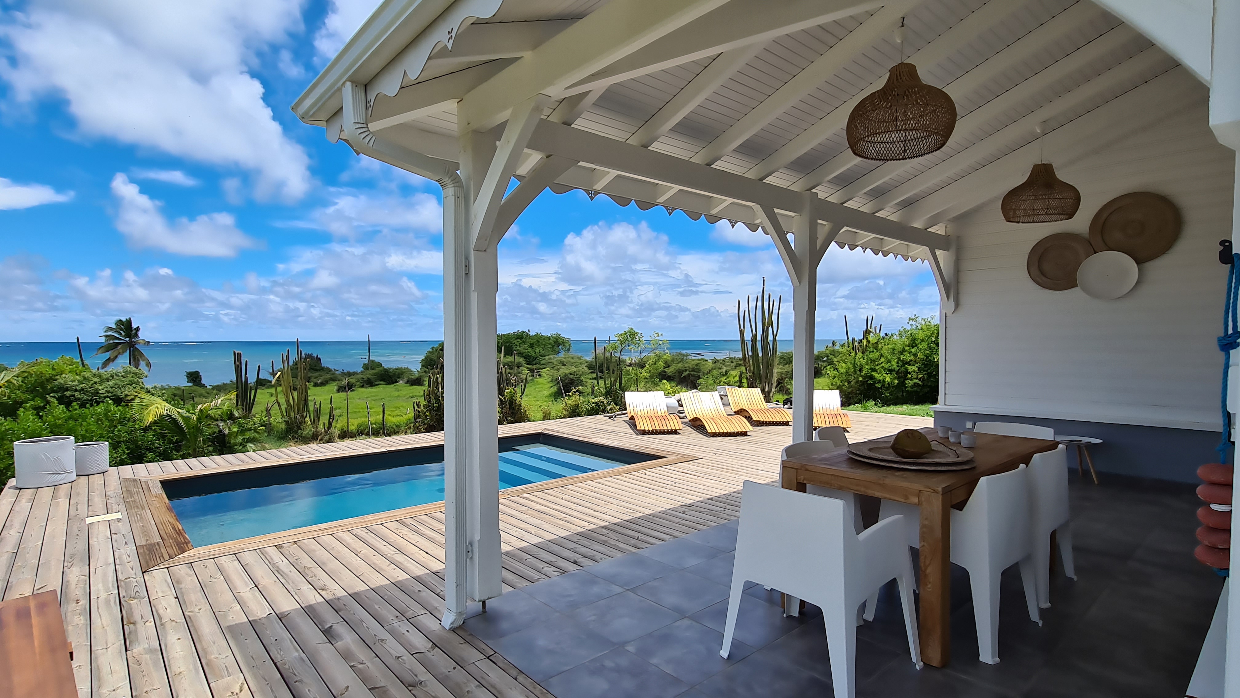 Villa Baïa 'ni on the lagoon - swimming pool