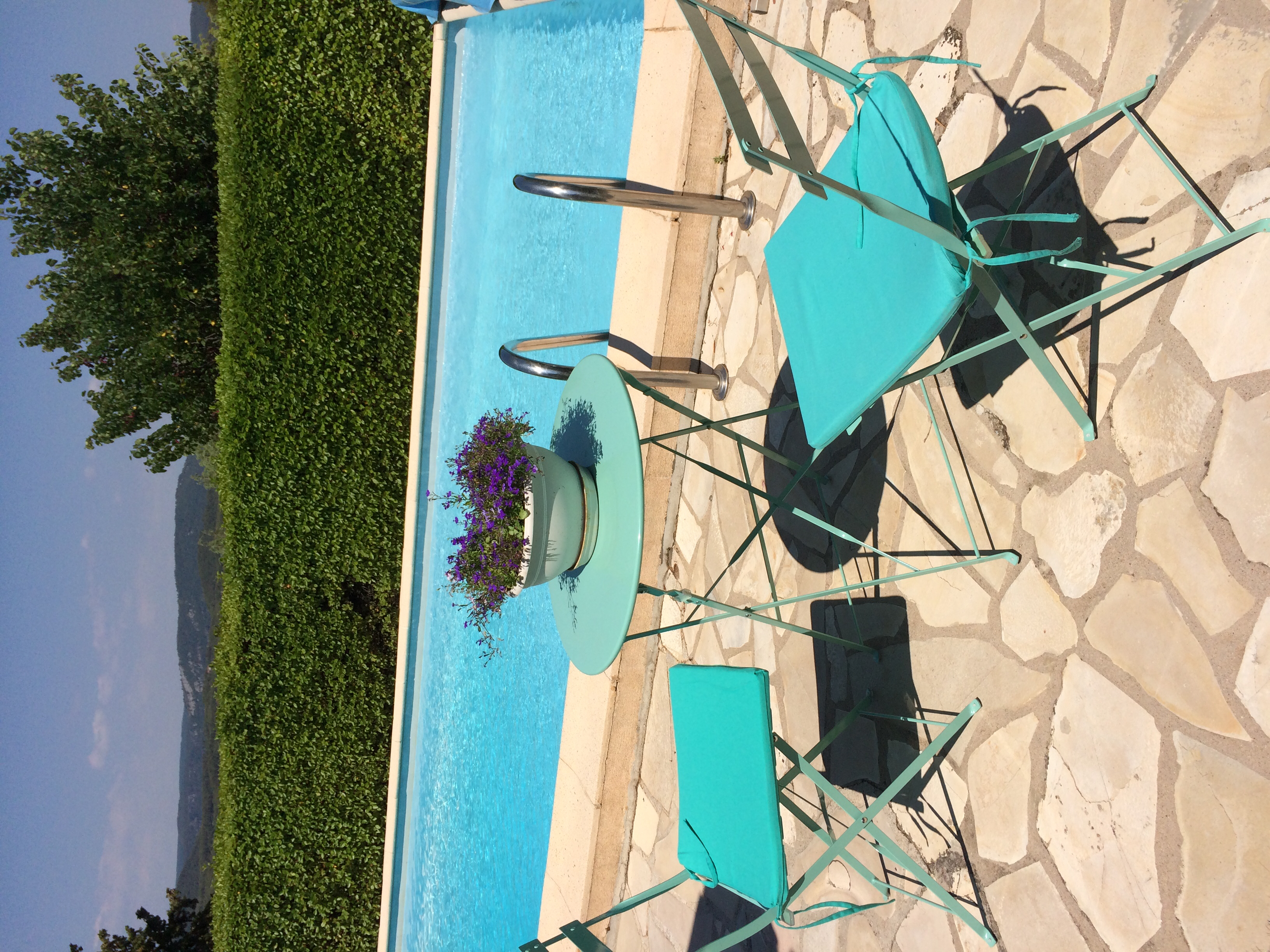 Nice garden studio in Flayosc village