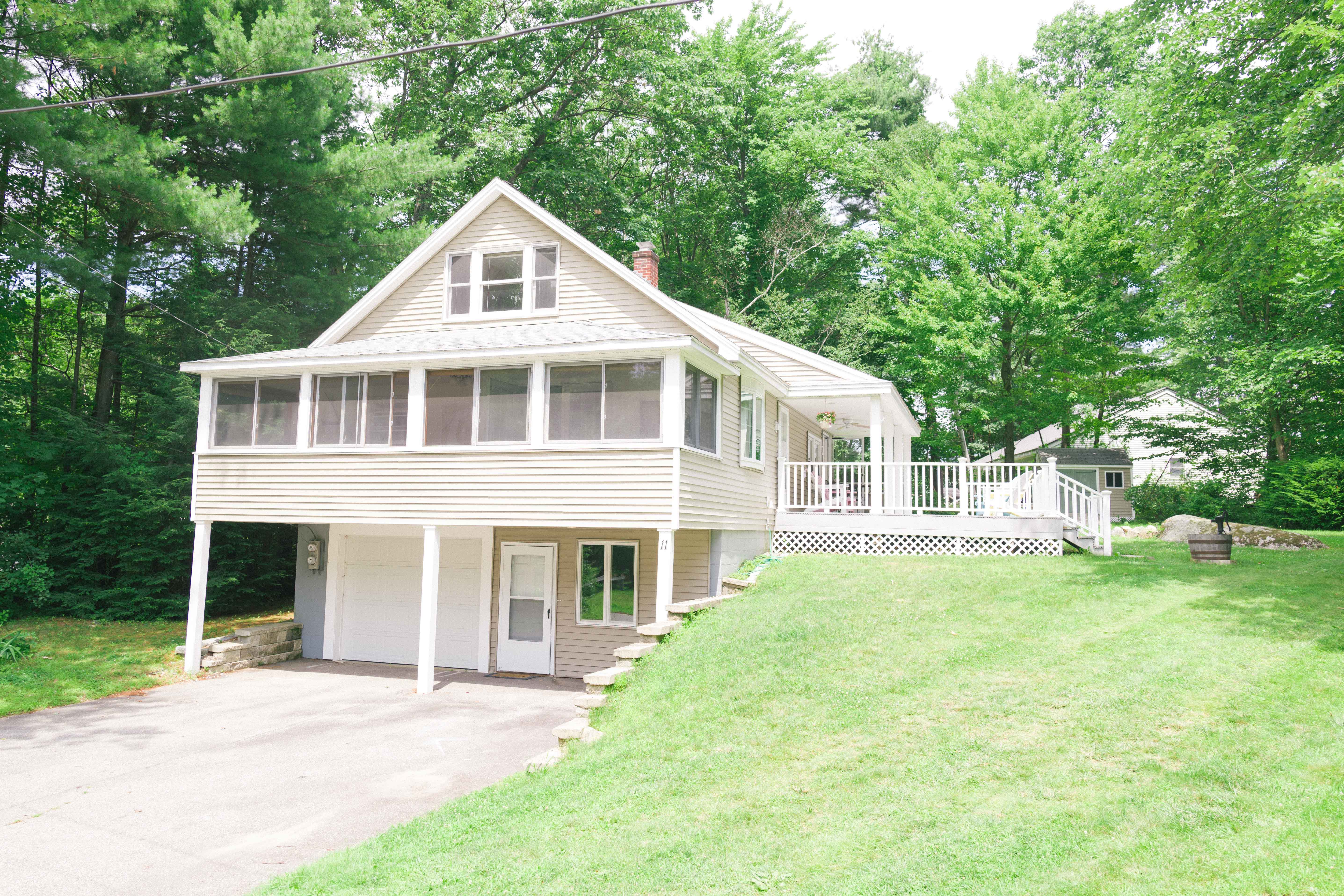 5Stars!! Cozy Home near the lake Houses for Rent in Gilford, New