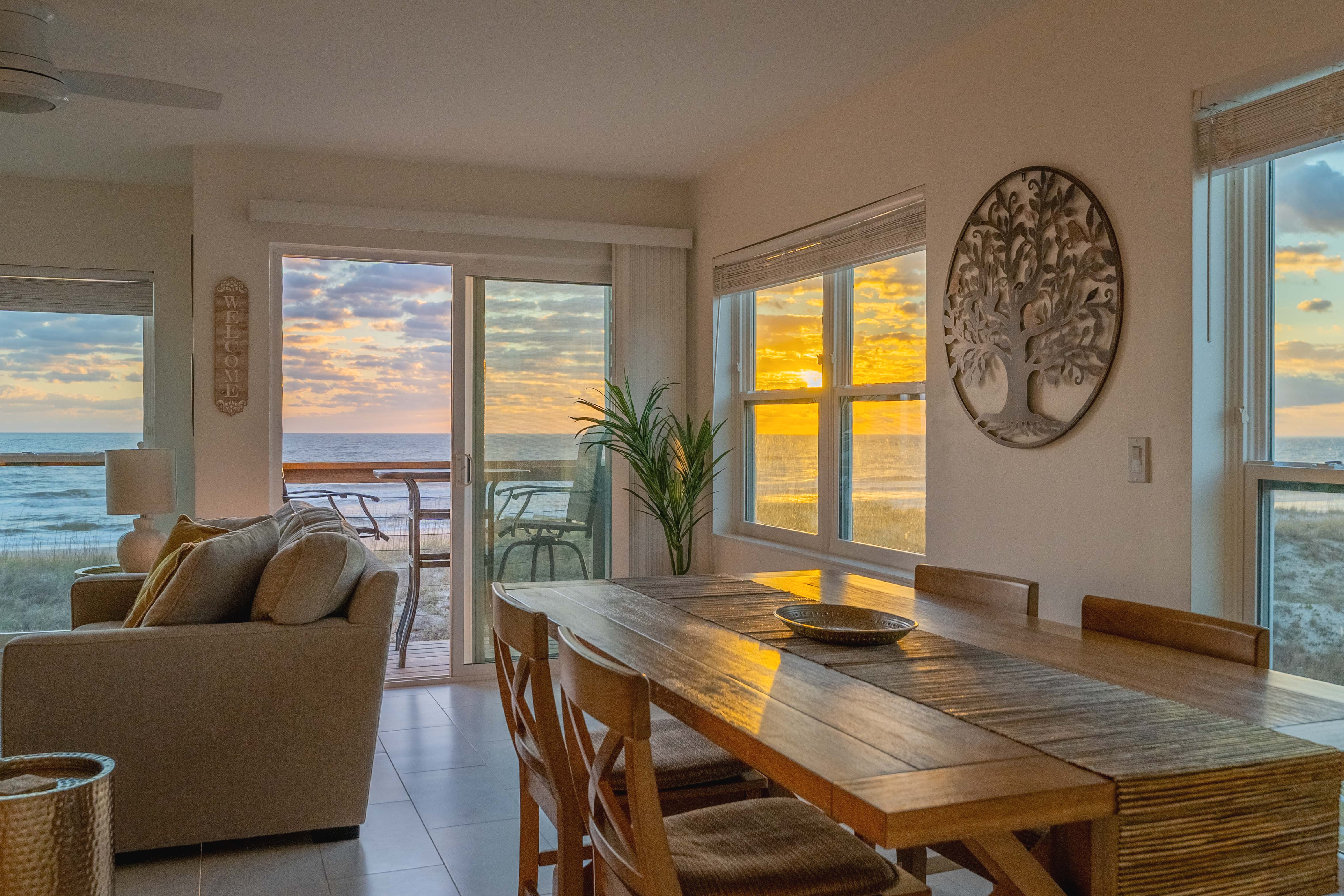 Surfside Six #6, Direct Ocean Front, King Size Bed - Apartments