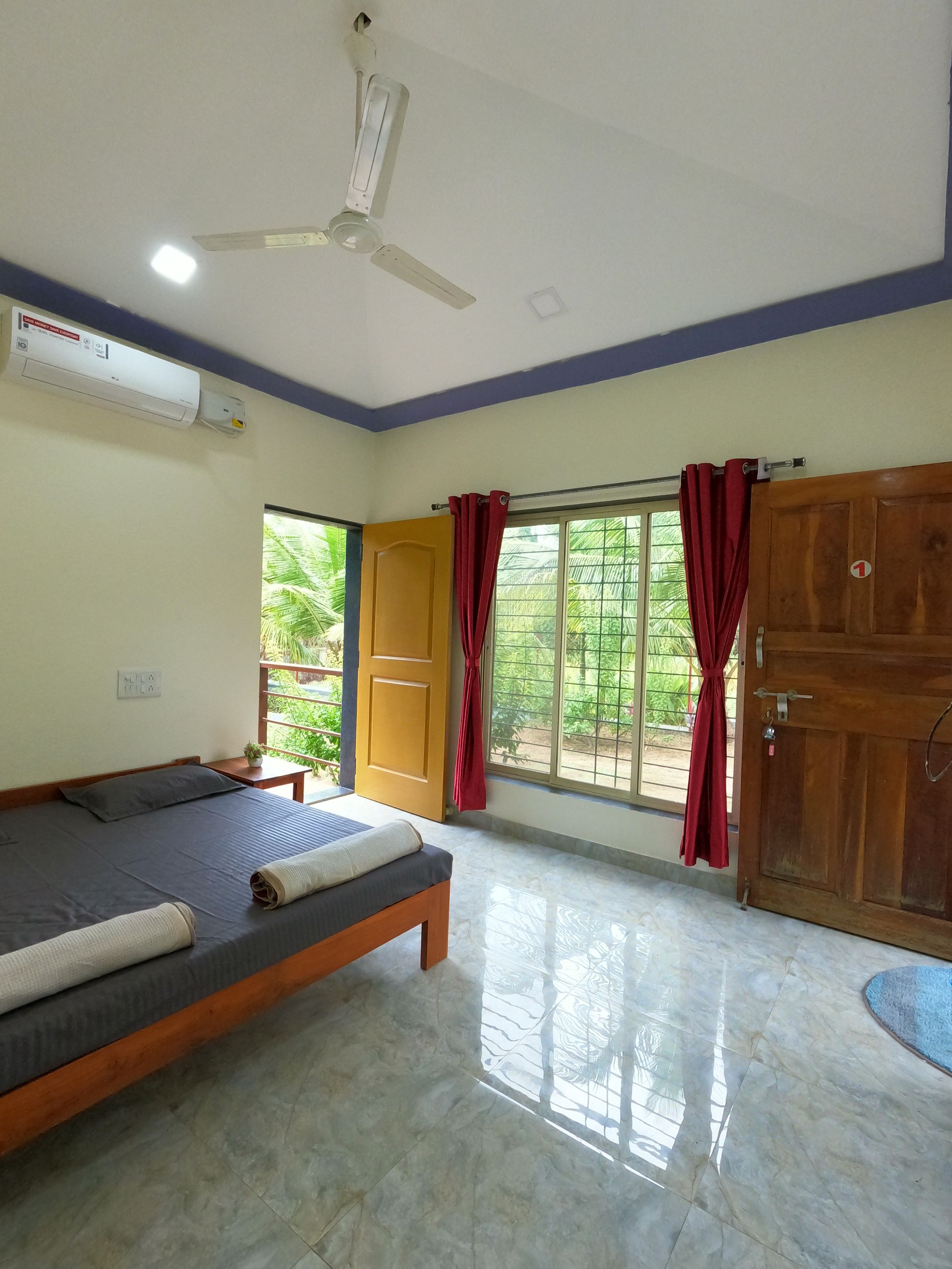 Best Couple Friendly Room in Alibag