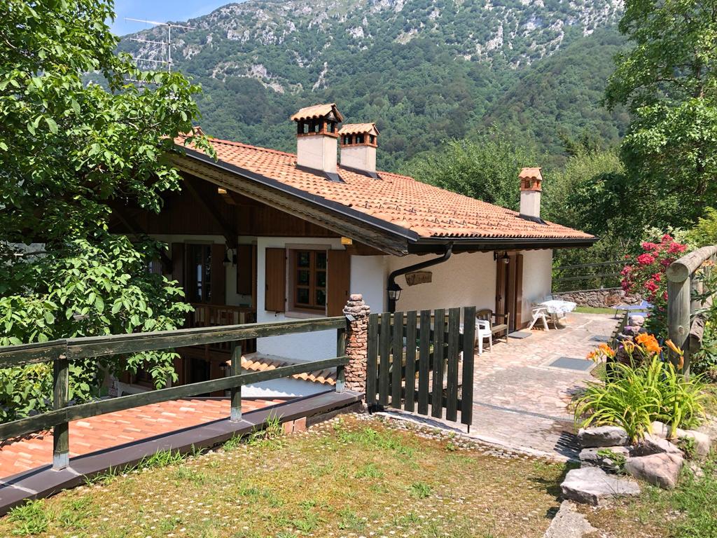 Cà Nora - Cabin Monte Velo at an altitude of 1,000 meters