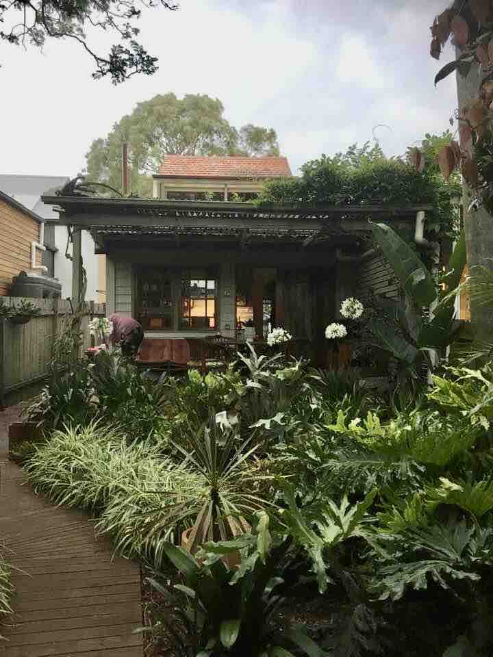 Self contained garden studio