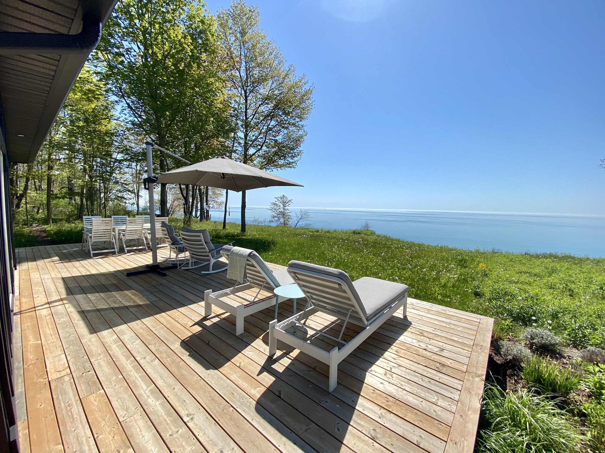 SECLUDED LAKESIDE CABIN Cabins for Rent in Rodney, Ontario, Canada