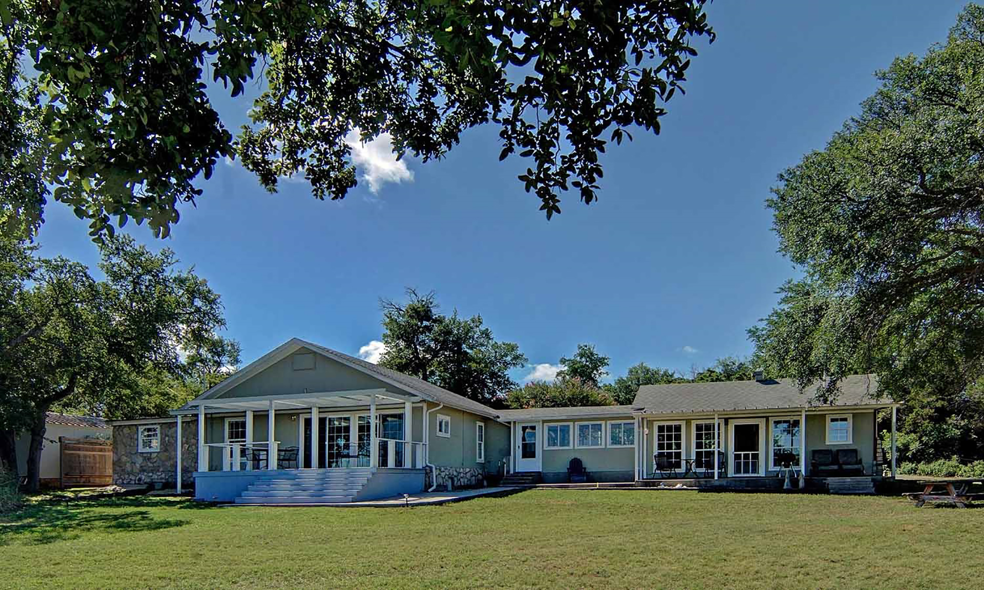 Sunsets and Stars on Possum Kingdom Lake Houses for Rent in Graford