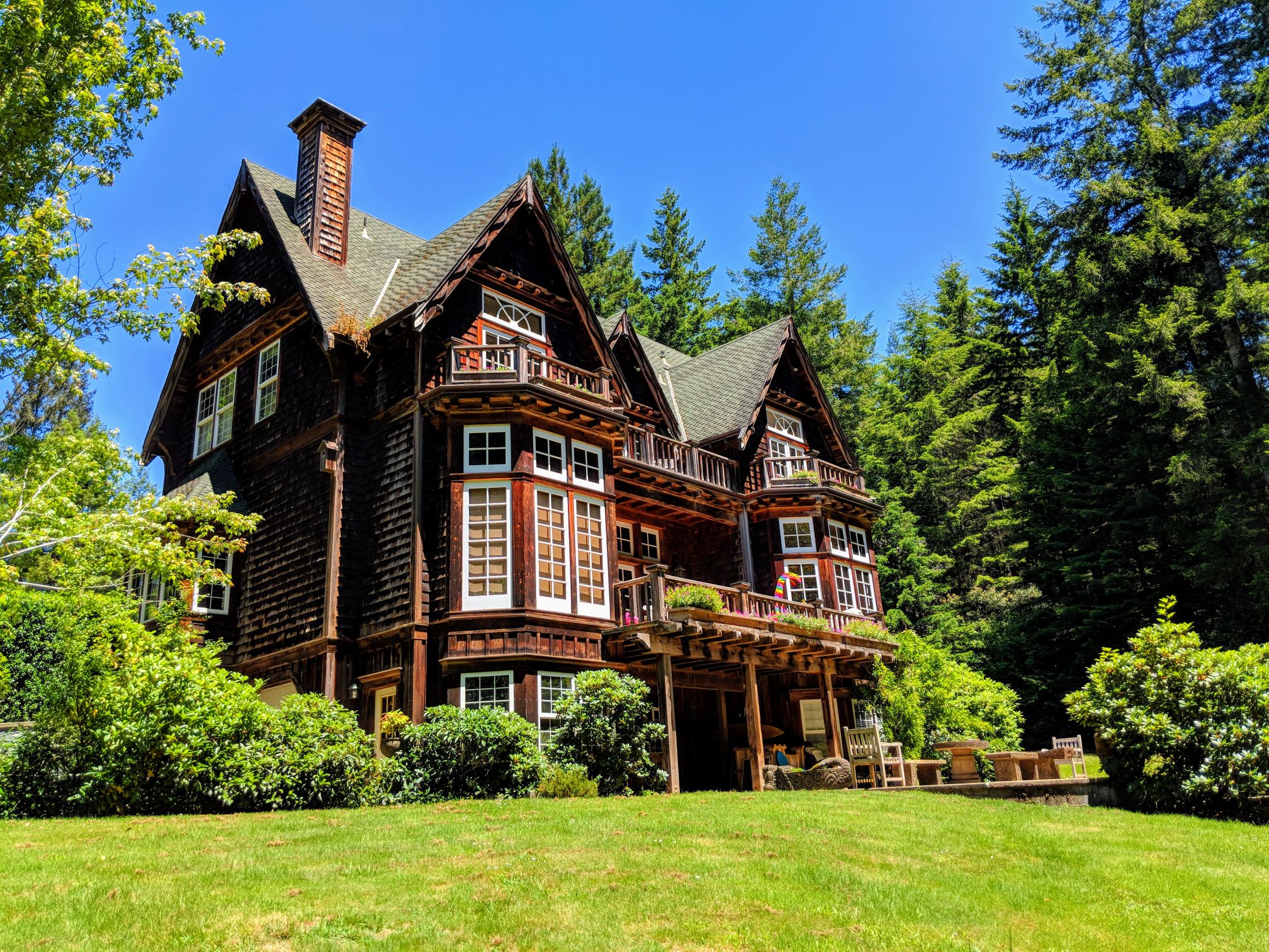 The Fieldbrook Retreat Houses for Rent in McKinleyville, California