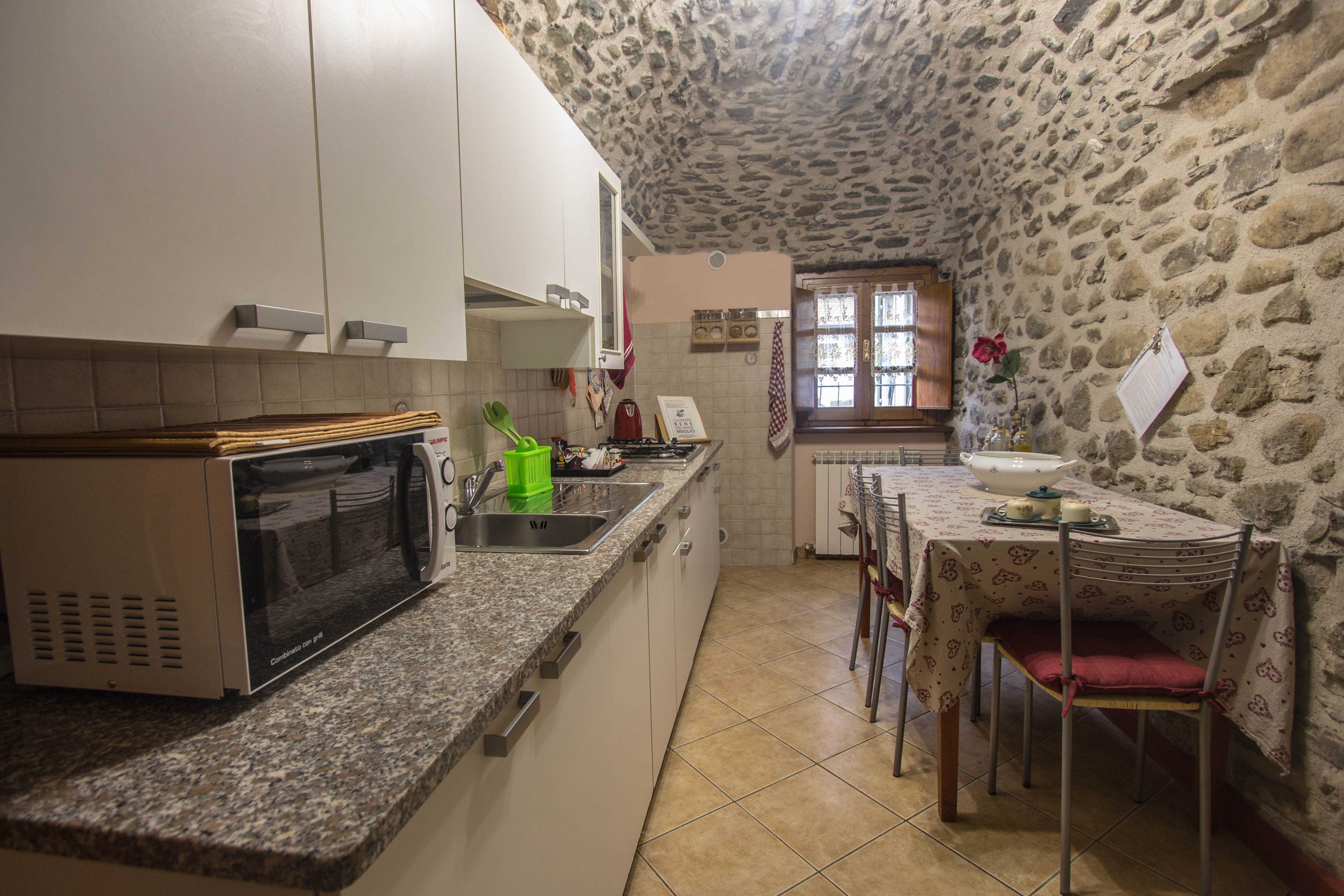 Cà d'Pedina - Lunigiana/Toscana - App.to Gelsomino - case in affitto a  Caprio MS, Toscana, Italia - Airbnb