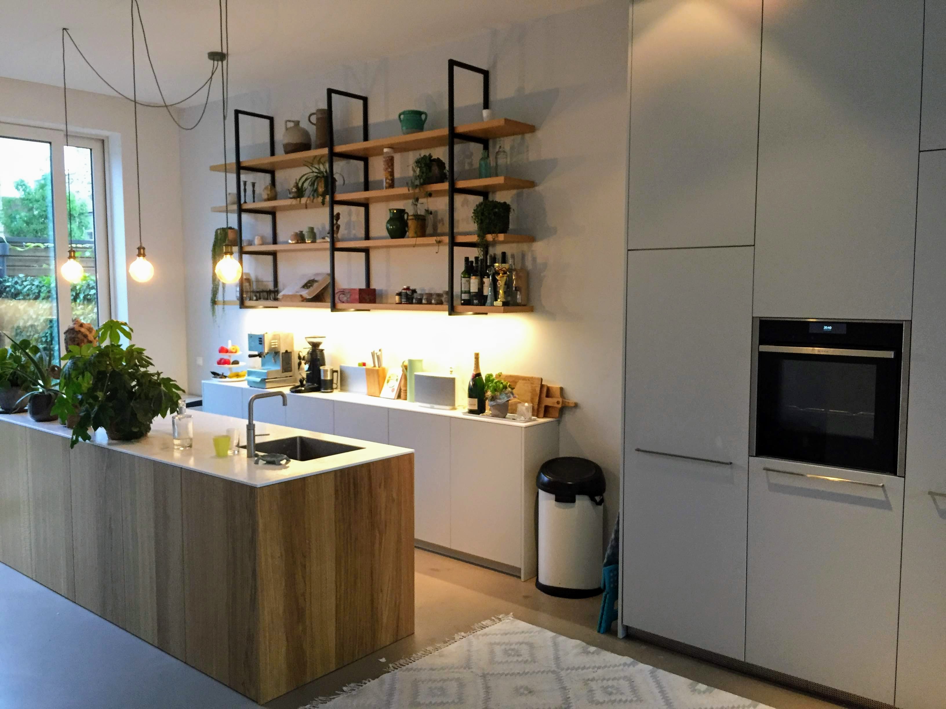 Big familyhouse: stunning views + sunny garden โ Amsterdam stay