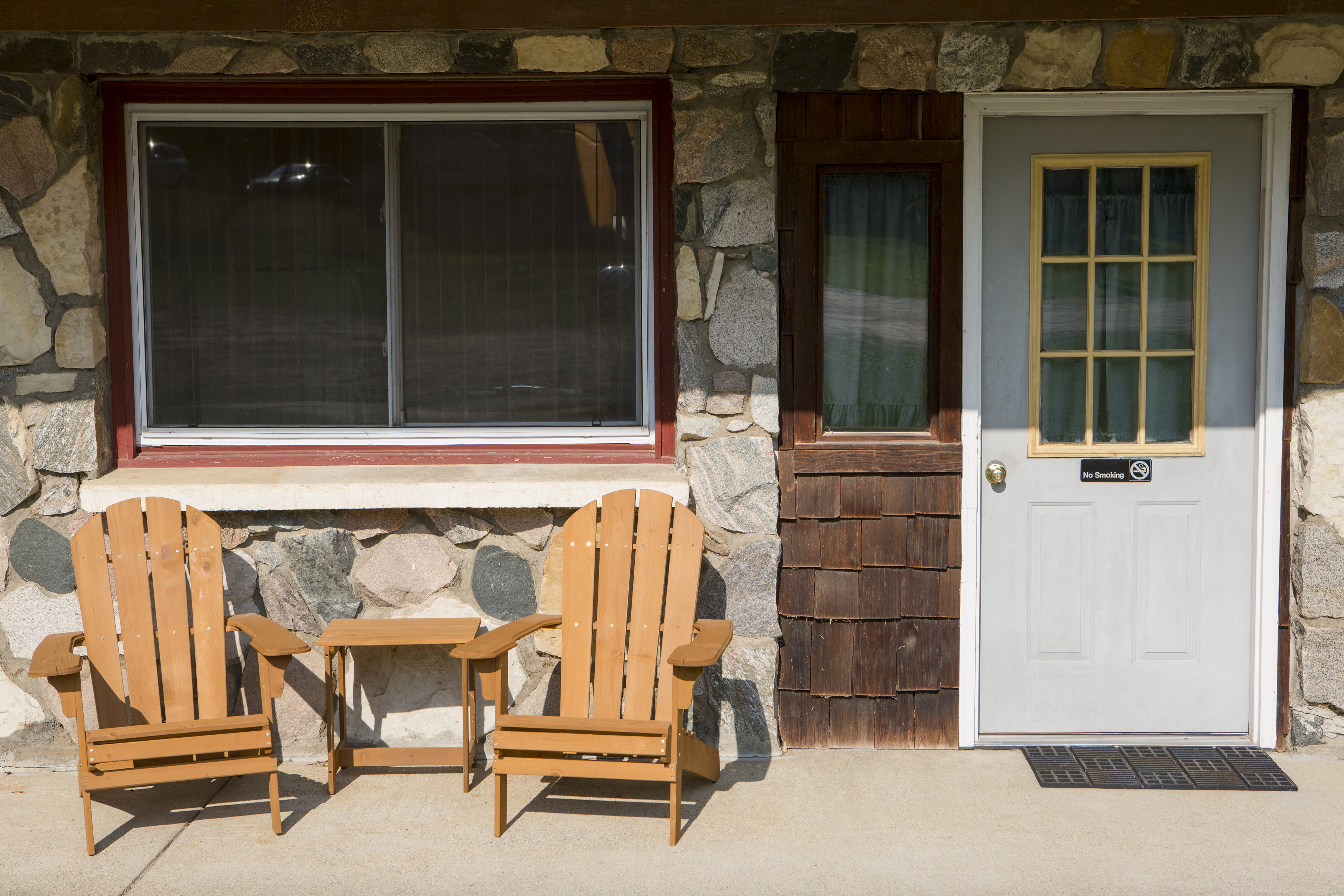 North Scott Lake Golf Theme Room Studio Apartment Apartments for Rent