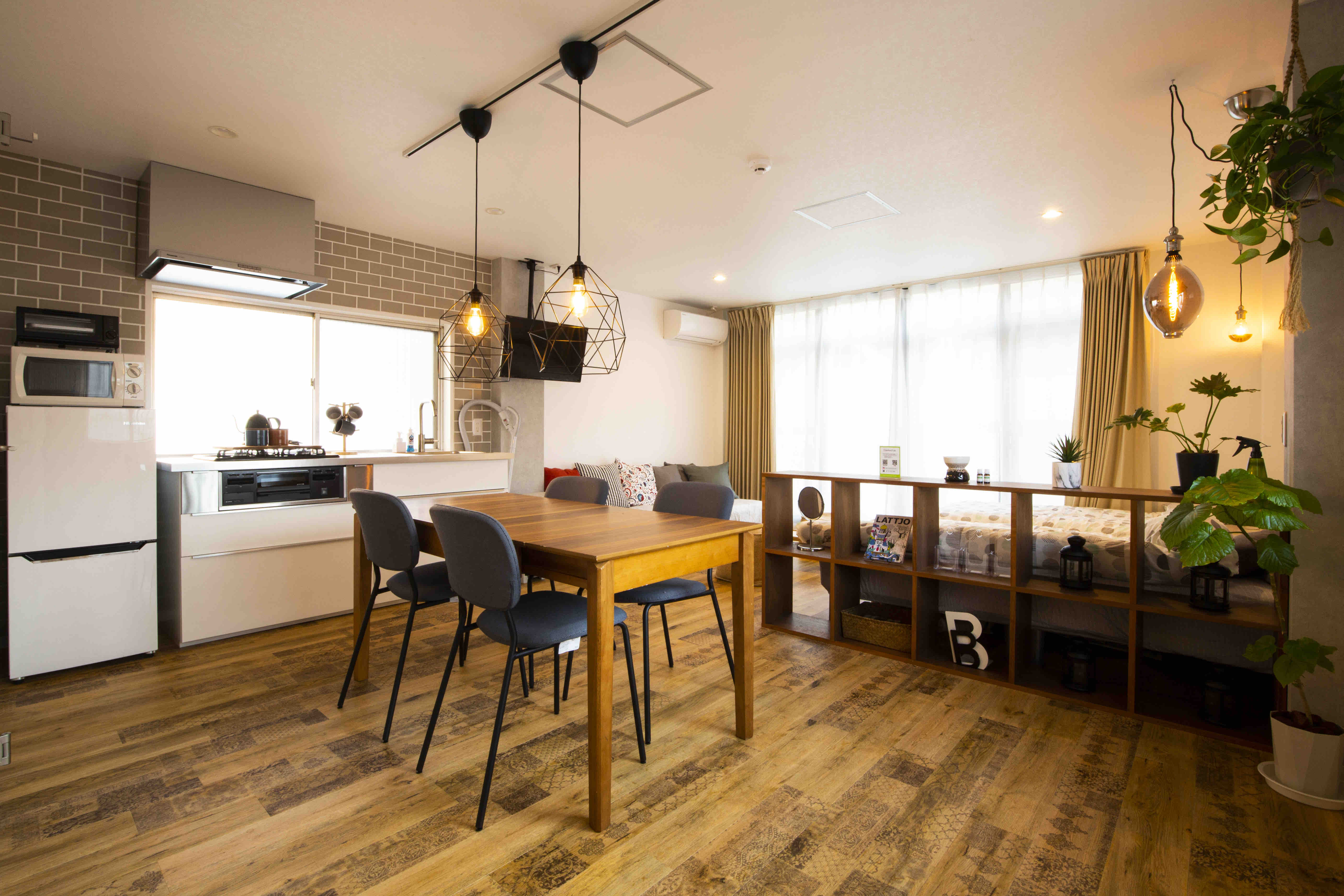Same Day Reservation Available Top Floor Entire Place Best Sunshine Rooftop Terrace q Available Same Day Reservation Available Top Floor Entire Place Best Sunshine Rooftop Terrace q Available