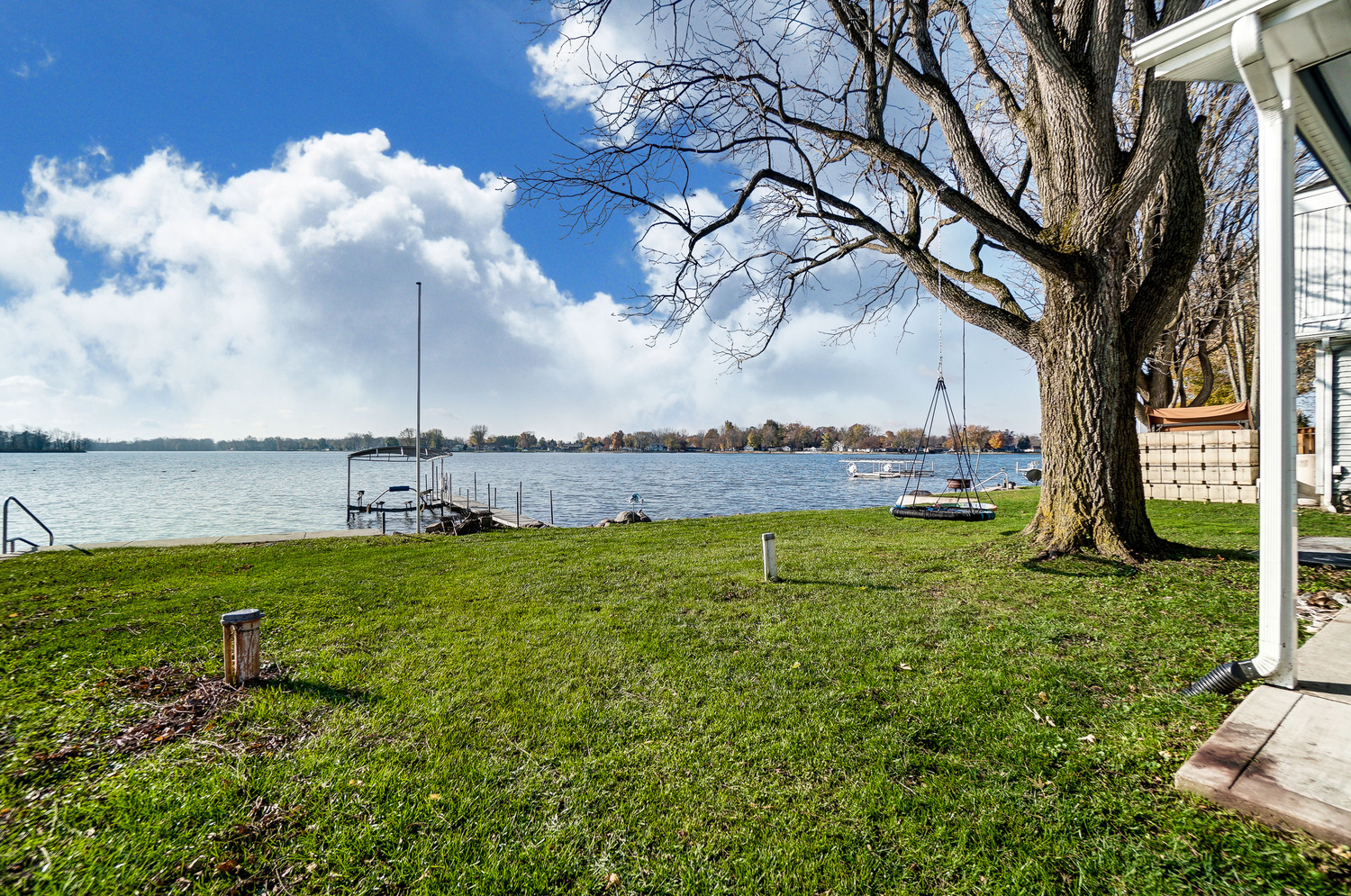 Big Turkey Lake Getaway! Cottages for Rent in LaGrange, Indiana, United States